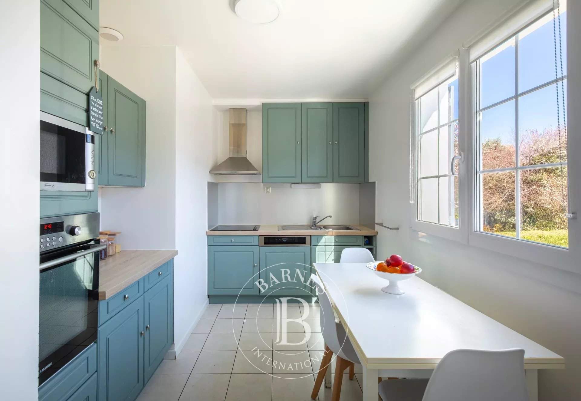 Saint-Germain-en-Laye  - Maison 6 Pi&egrave;ces 4 Chambres - picture 10