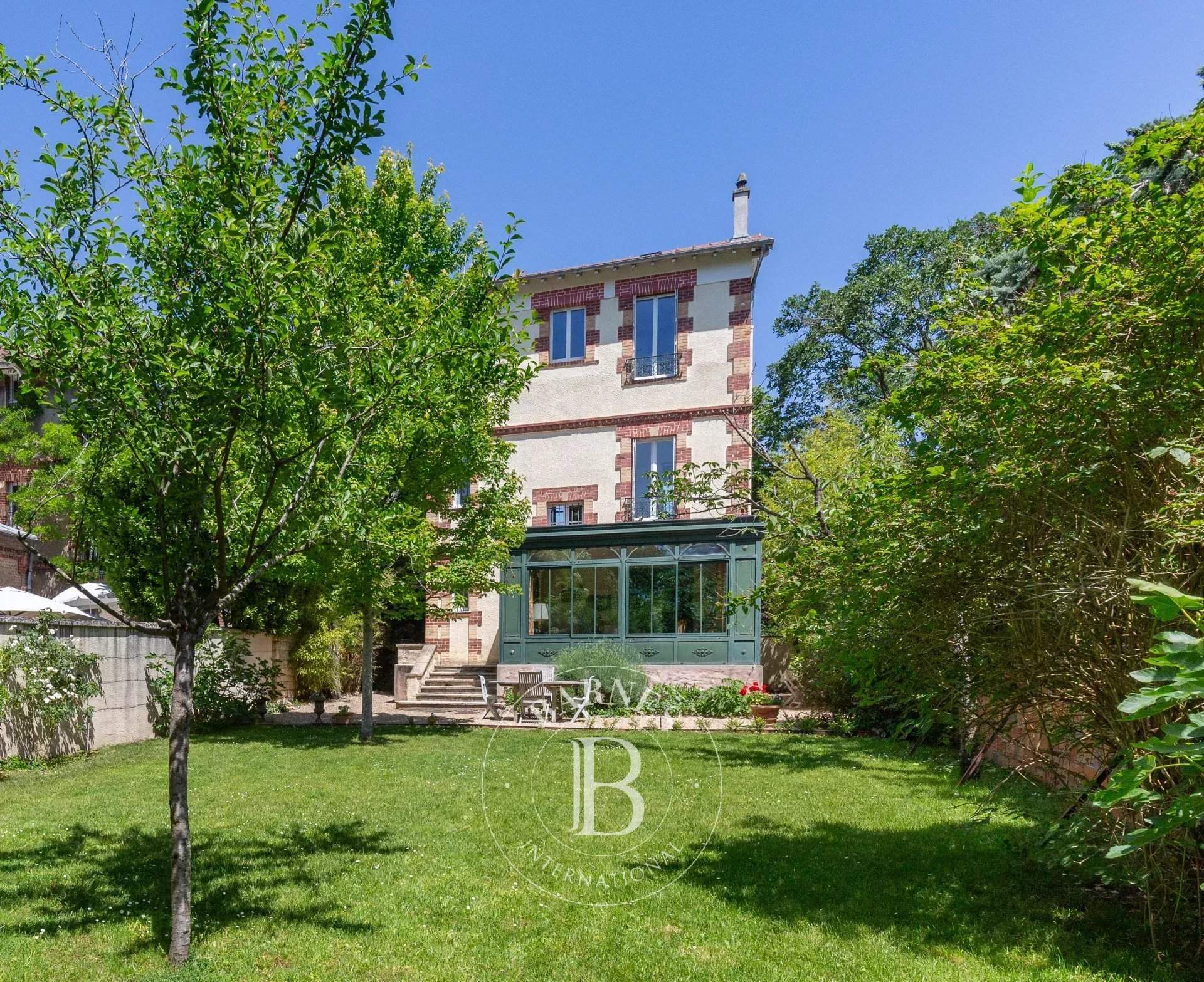 Le Vésinet  - Maison 6 Pi&egrave;ces 4 Chambres - picture 1