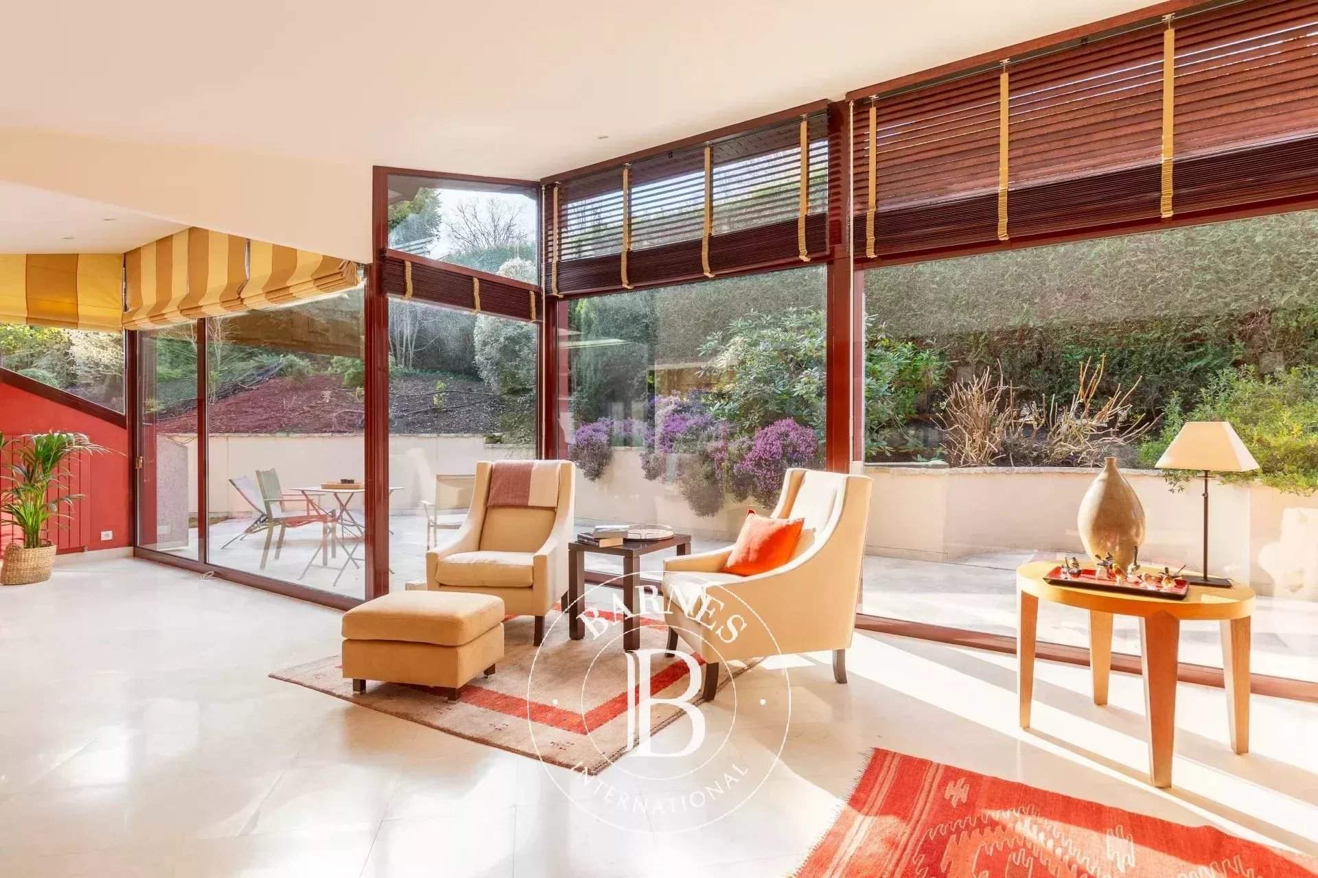 Saint-Germain-en-Laye  - Casa 14 Cuartos 6 Habitaciones - picture 13