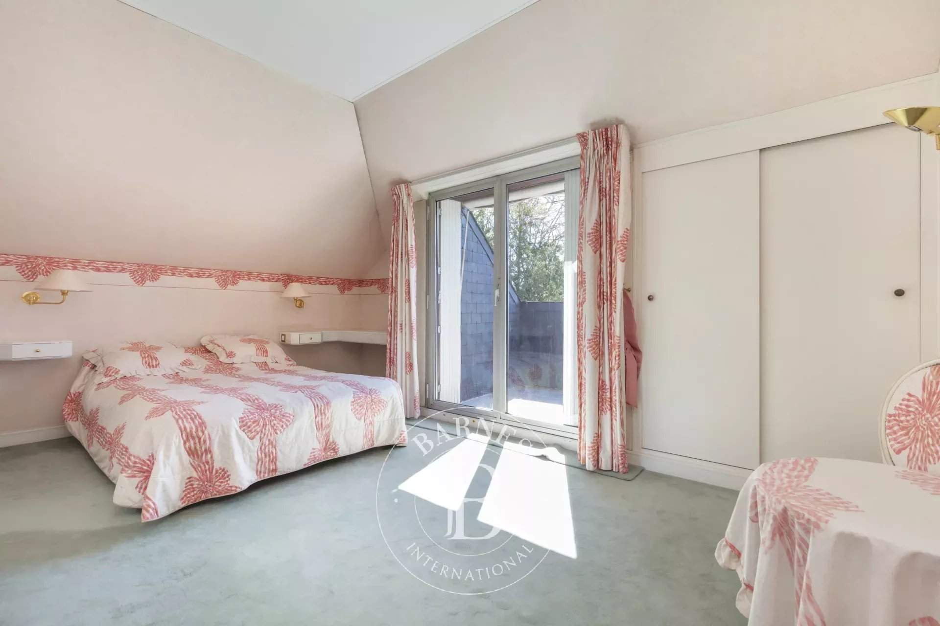 Le Vésinet  - Maison 8 Pièces 4 Chambres - picture 11