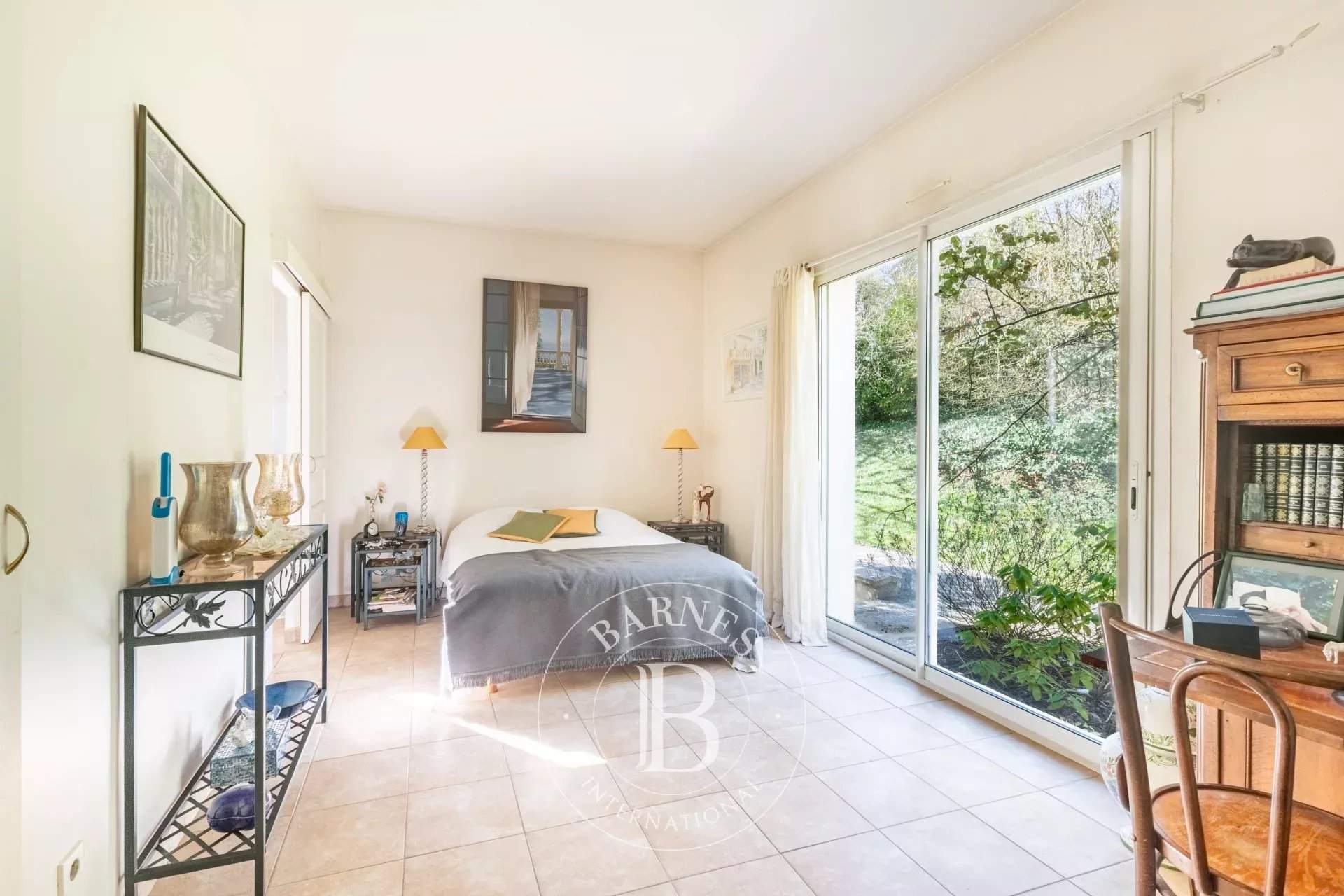 Chambourcy  - Maison 8 Pi&egrave;ces 5 Chambres - picture 16