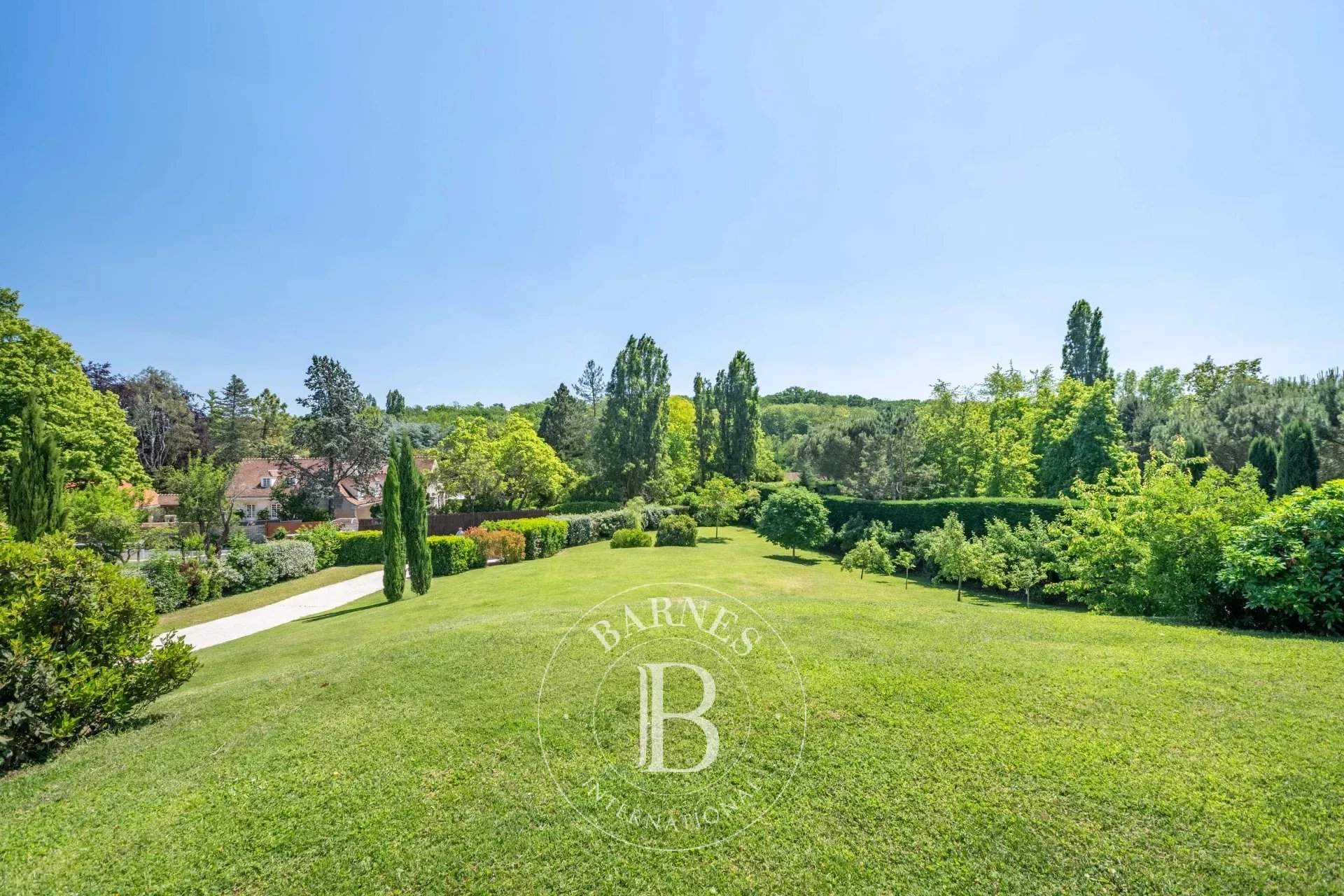 Saint-Germain-en-Laye  - House 5 Bedrooms - picture 10