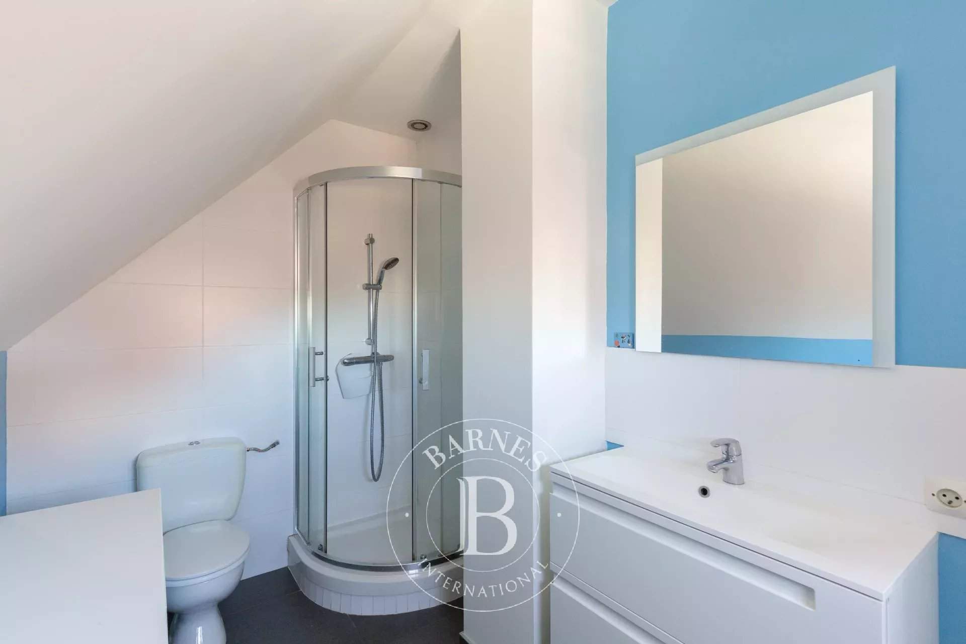 Saint-Germain-en-Laye  - Maison 6 Pi&egrave;ces 4 Chambres - picture 20