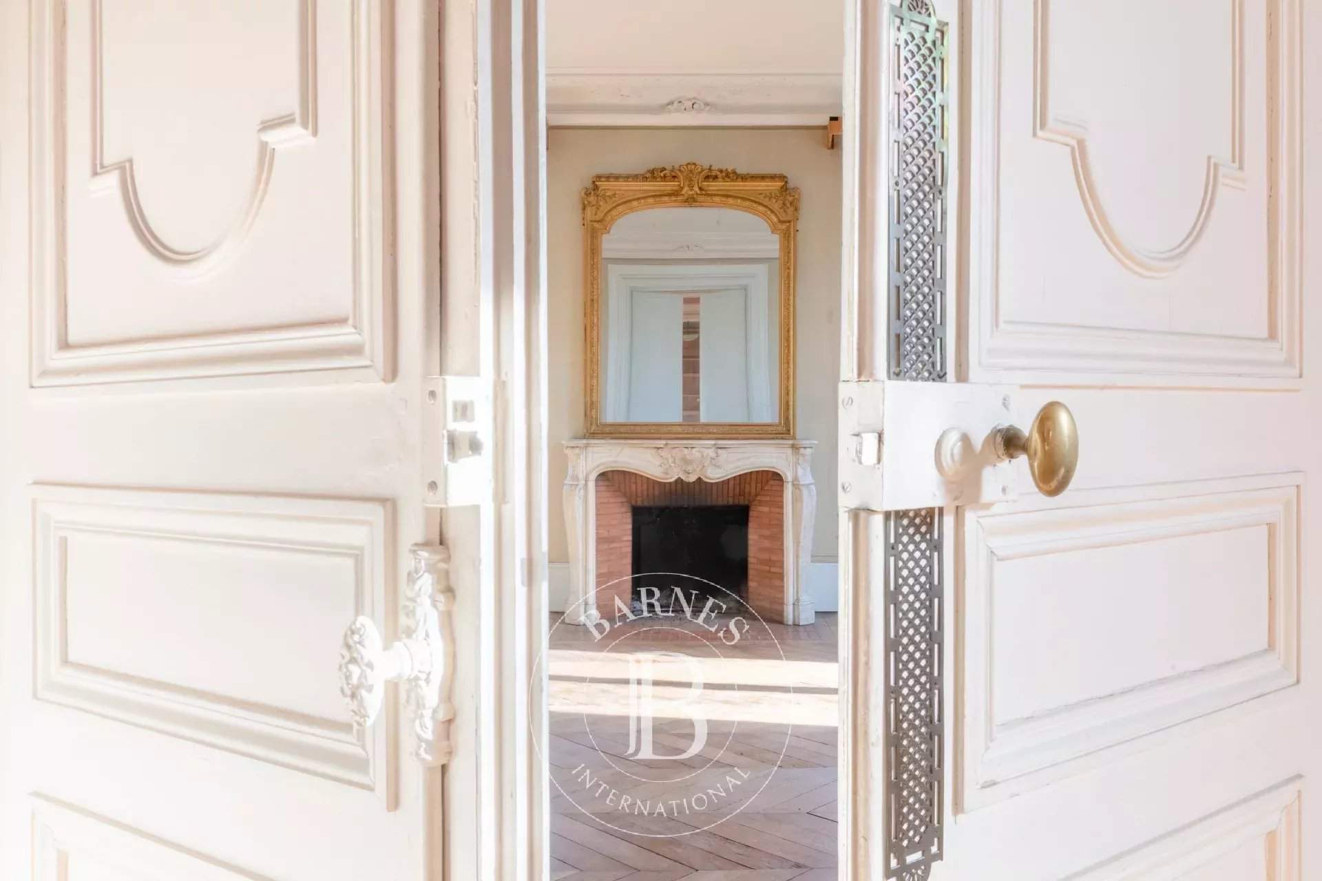 Saint-Germain-en-Laye  - Apartment 3 Bedrooms - picture 1
