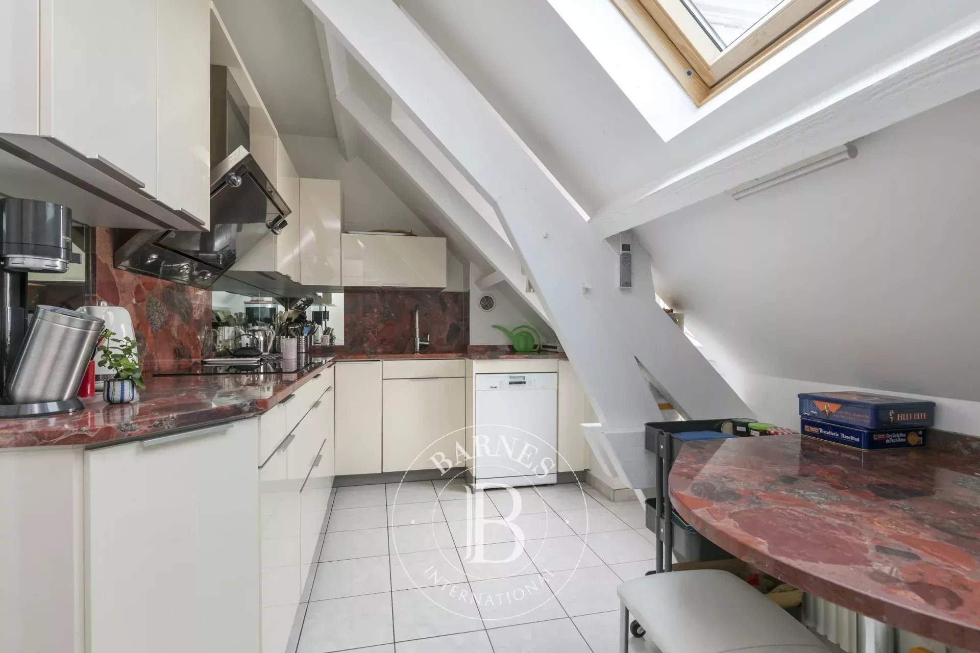 Saint-Germain-en-Laye  - Appartement 5 Pièces 3 Chambres - picture 8
