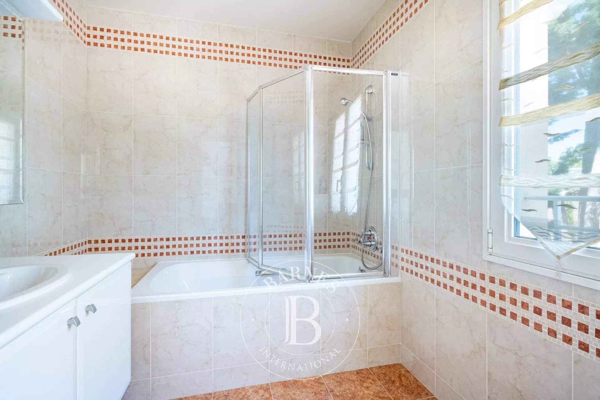 Villennes-sur-Seine  - House  - picture 12