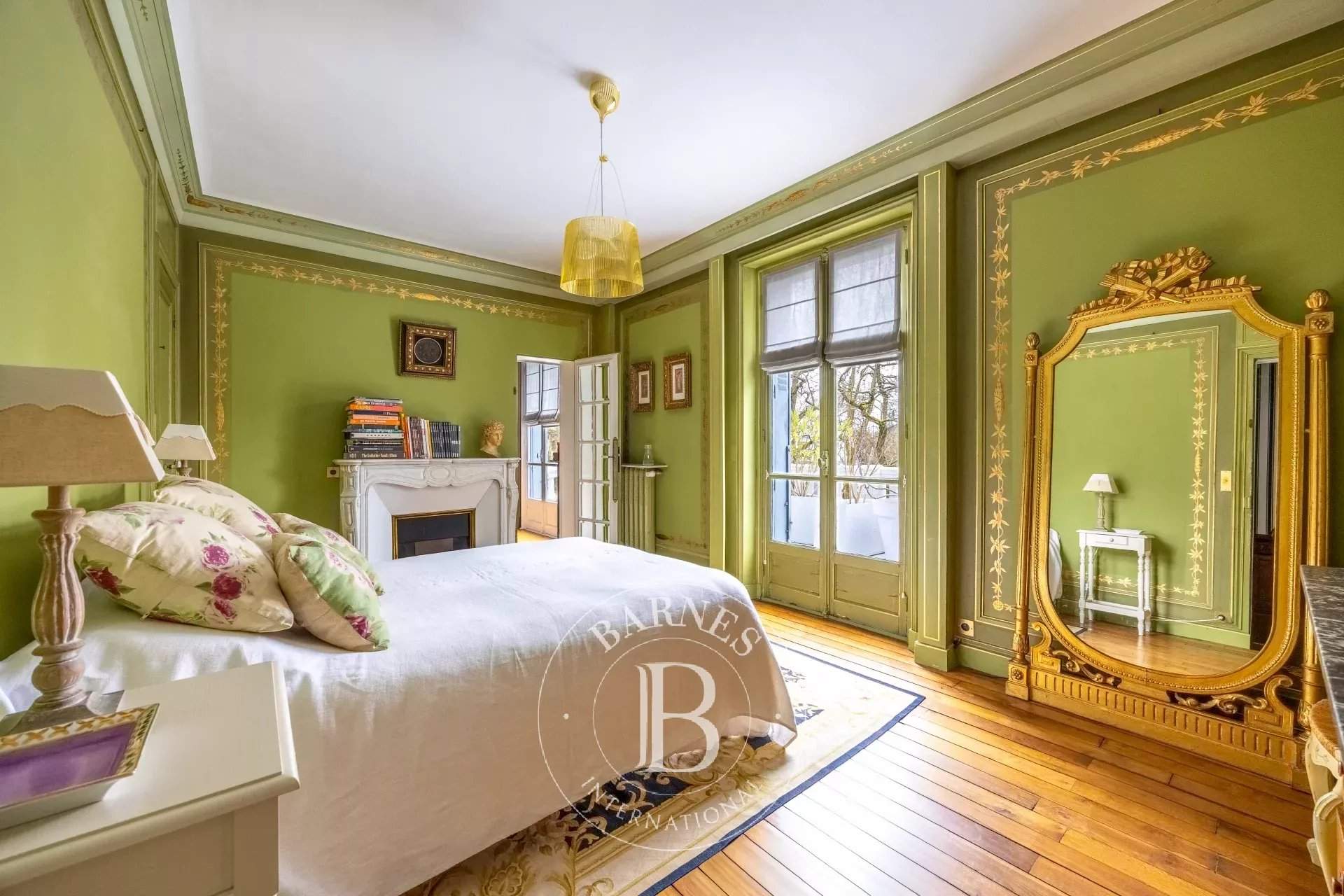 Le Vésinet  - Propriété 7 Pi&egrave;ces 3 Chambres - picture 13