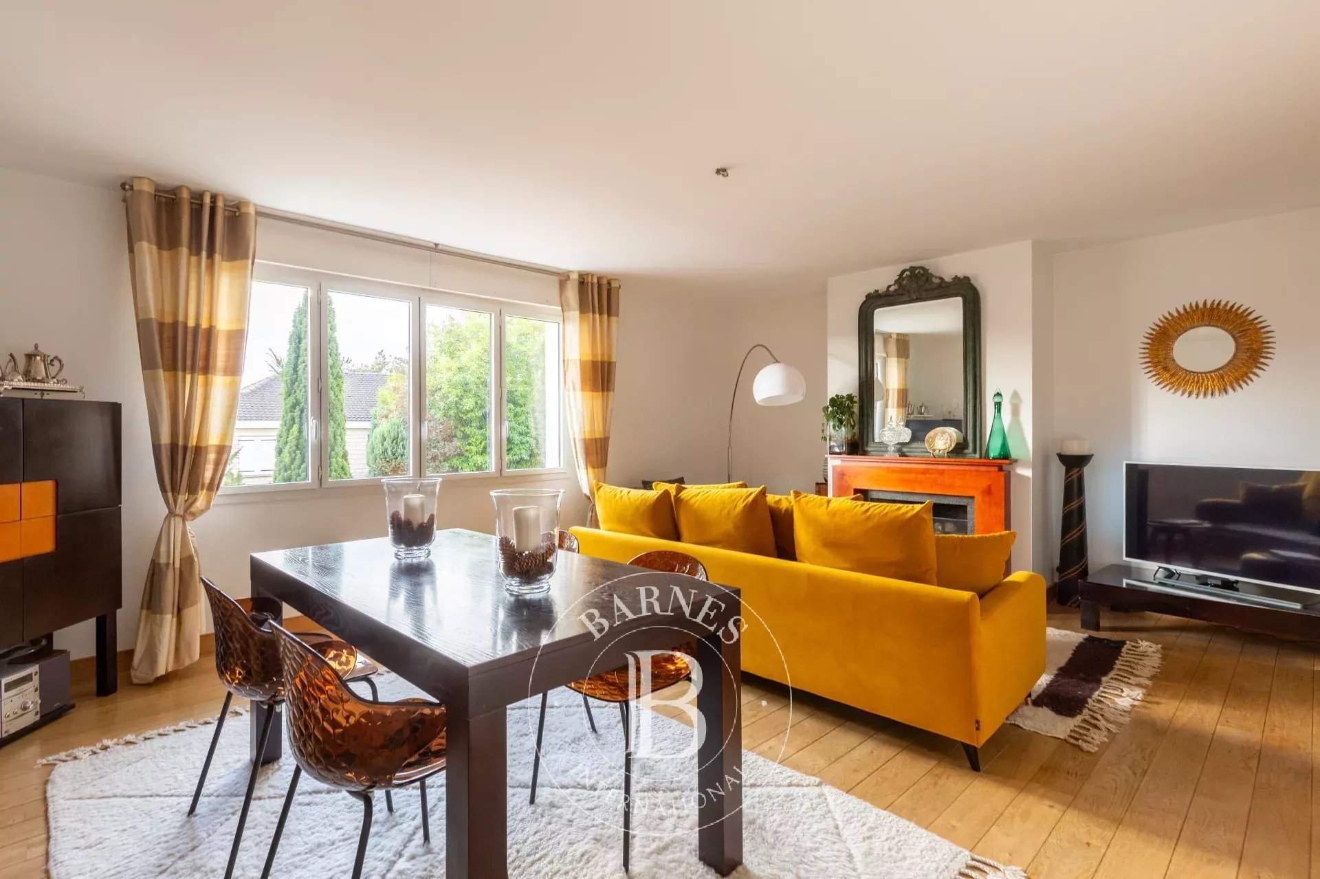 Saint-Germain-en-Laye  - Apartment 1 Bedroom - picture 2