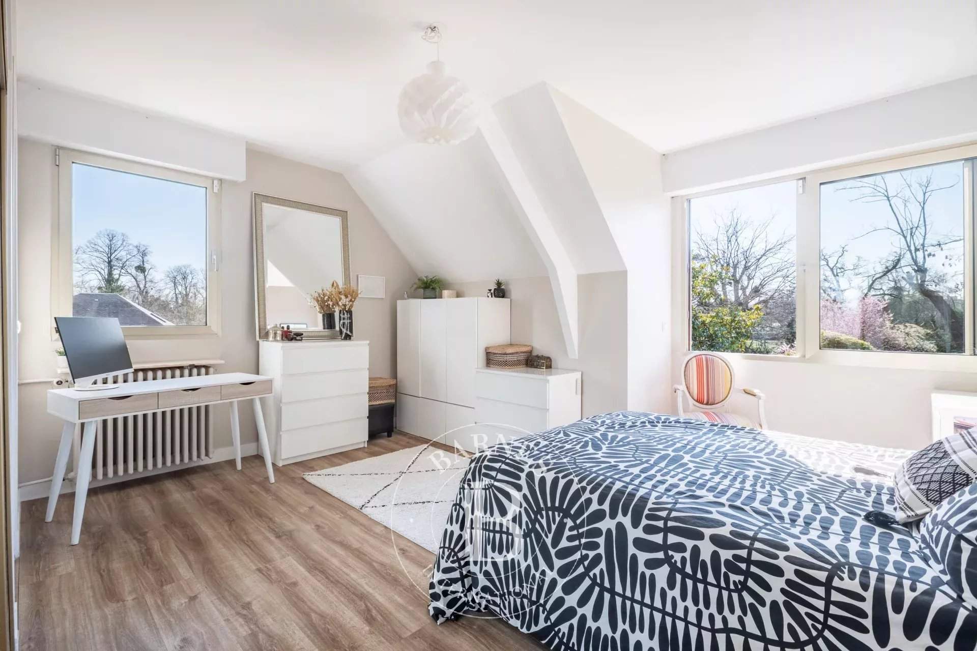 Le Vésinet  - Maison 6 Pi&egrave;ces 4 Chambres - picture 11