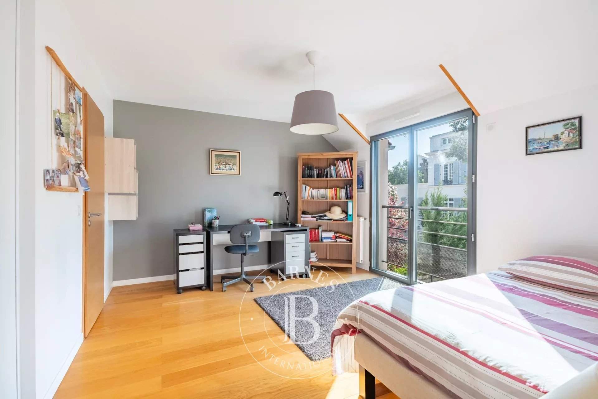 Saint-Germain-en-Laye  - House 4 Bedrooms - picture 14