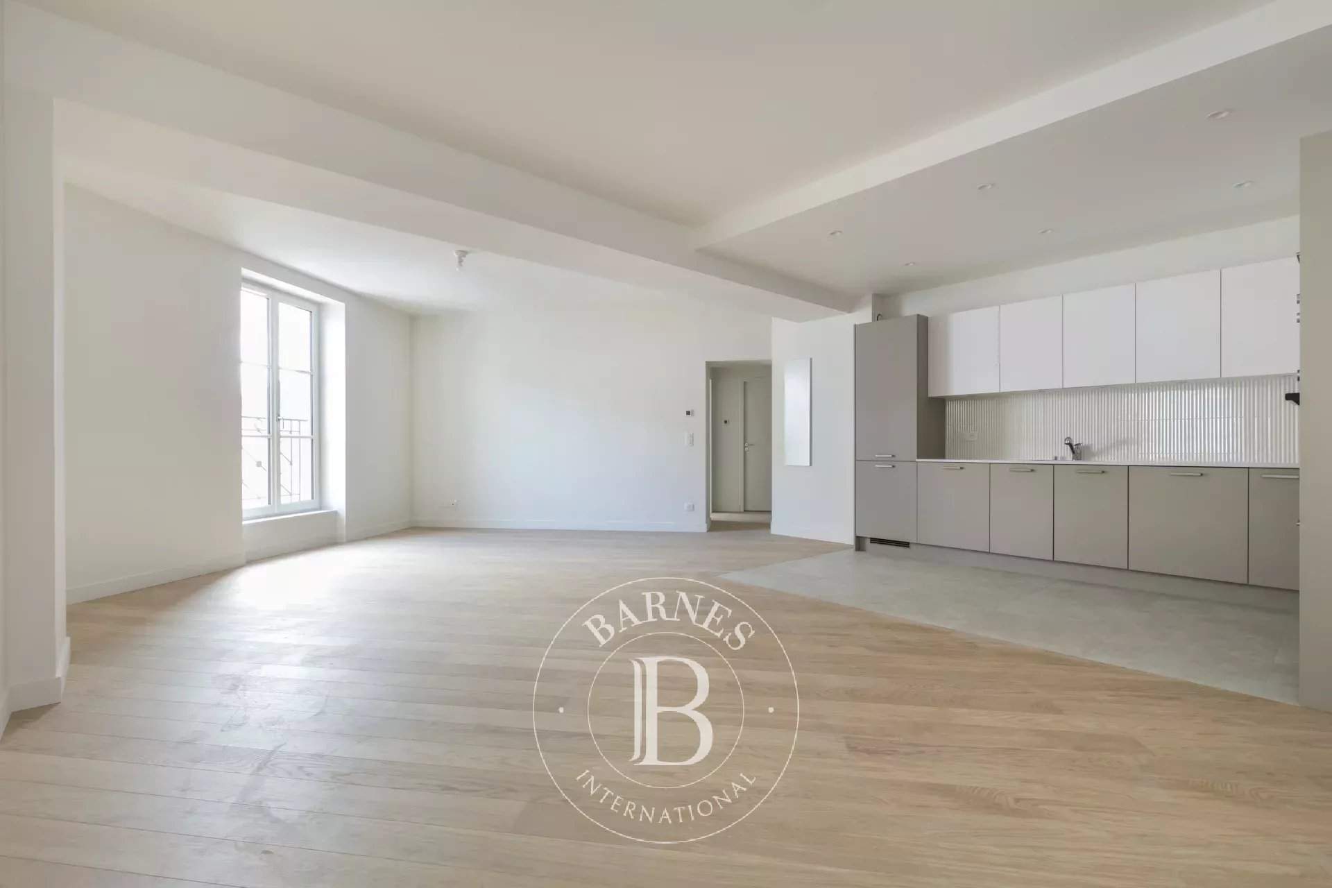 Saint-Germain-en-Laye  - Appartement 3 Pièces, 1 Chambre - picture 2