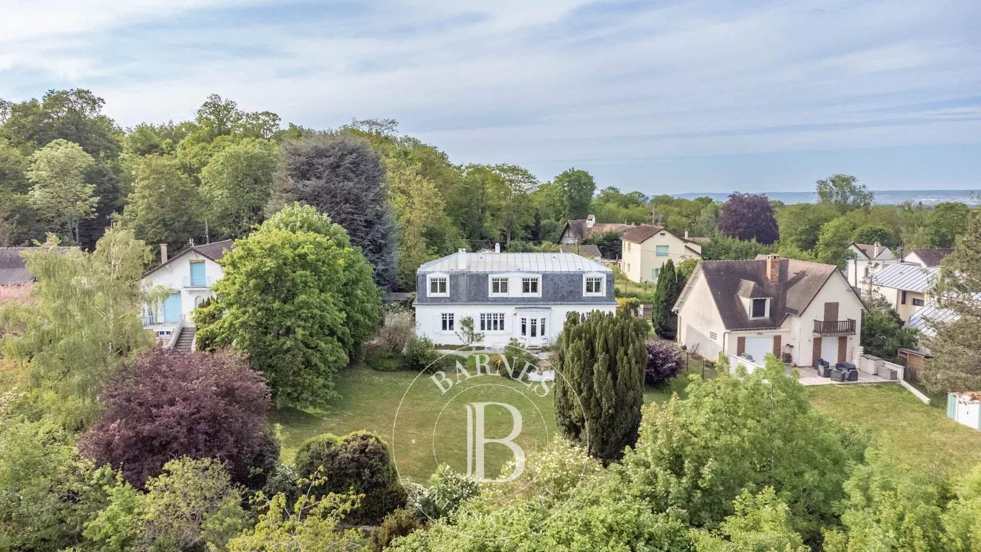 Saint-Germain-en-Laye  - Maison 8 Pi&egrave;ces 6 Chambres - picture 2