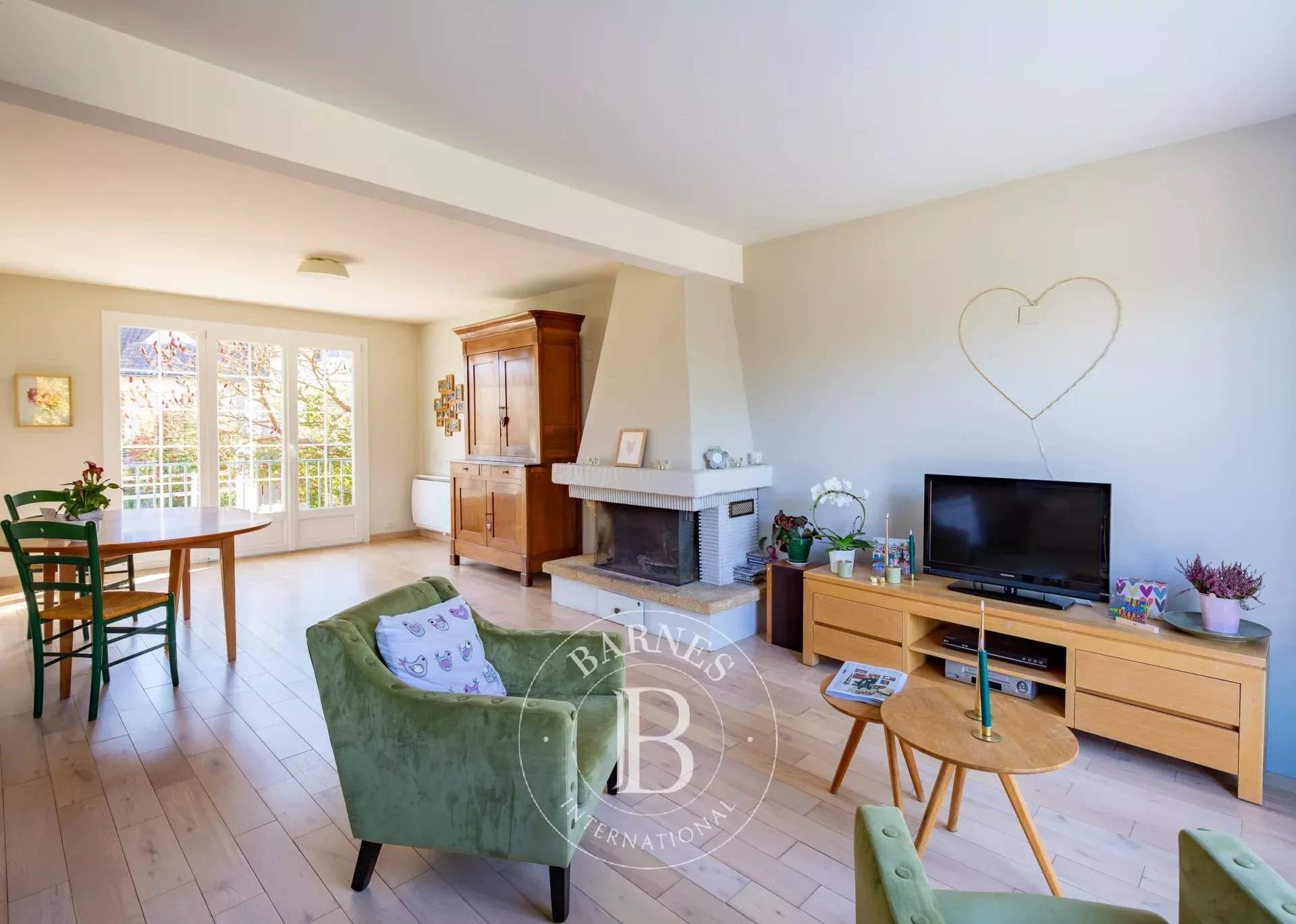 Saint-Germain-en-Laye  - Maison 6 Pi&egrave;ces 4 Chambres - picture 15