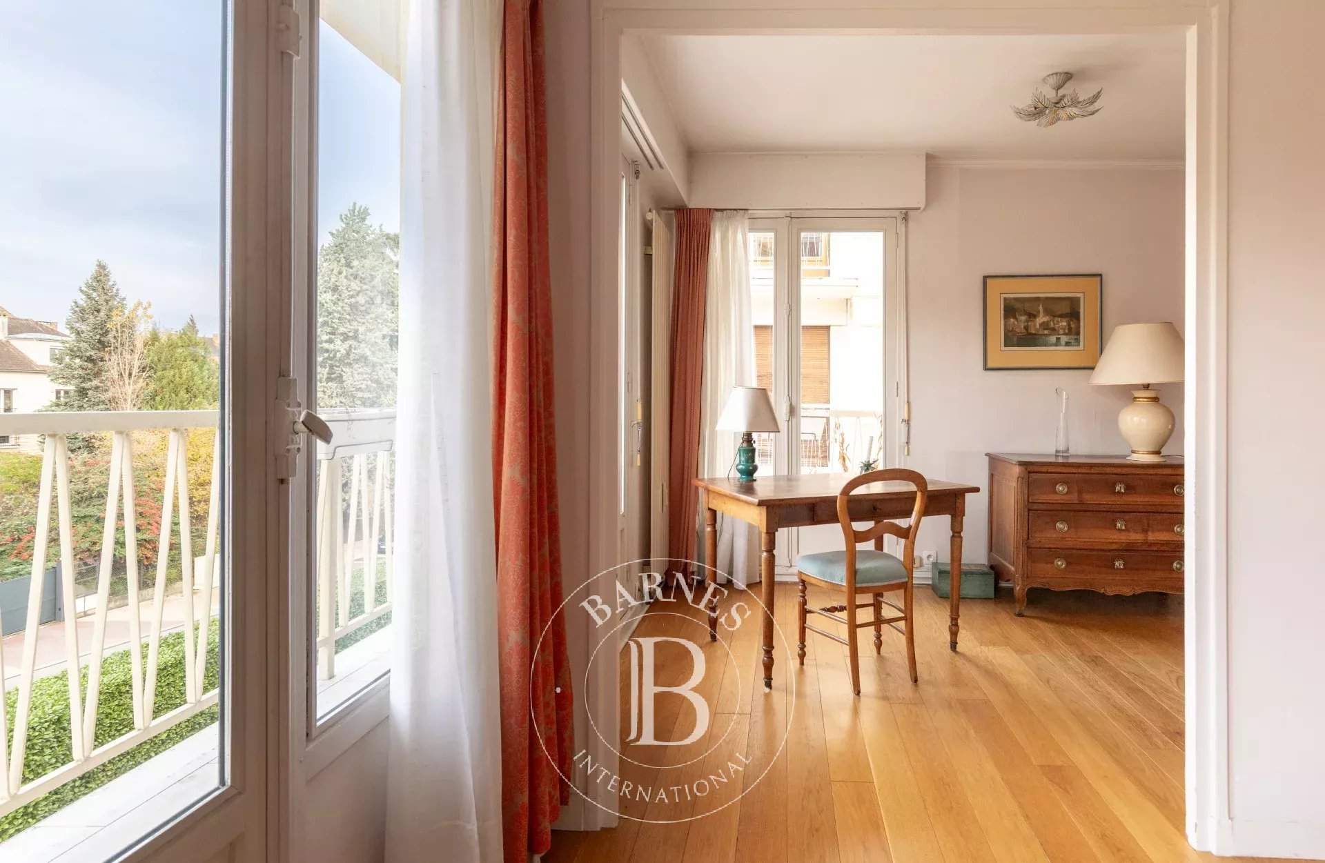 Saint-Germain-en-Laye  - Piso 5 Cuartos 3 Habitaciones - picture 3