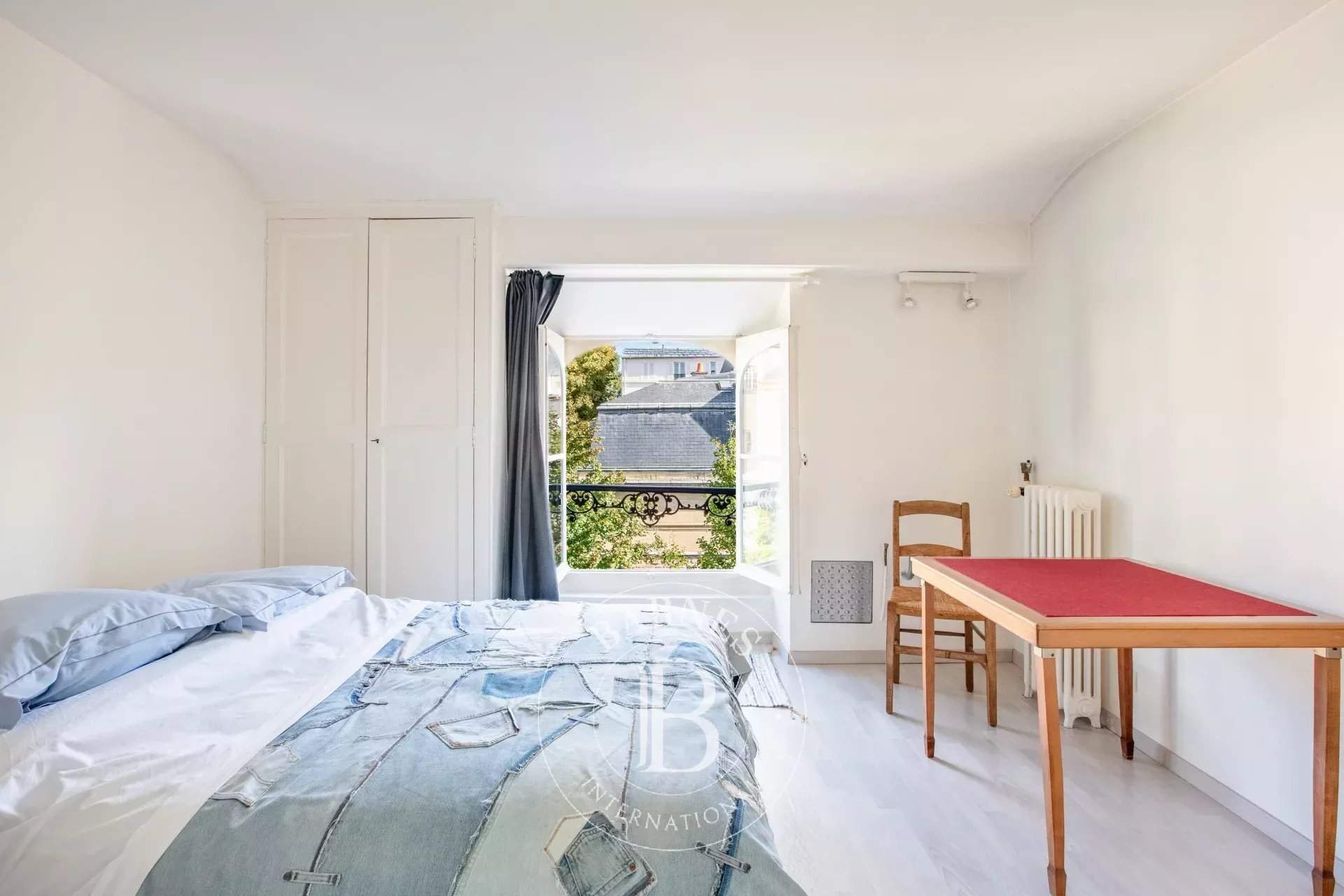 Saint-Germain-en-Laye  - Casa 10 Cuartos 6 Habitaciones - picture 14