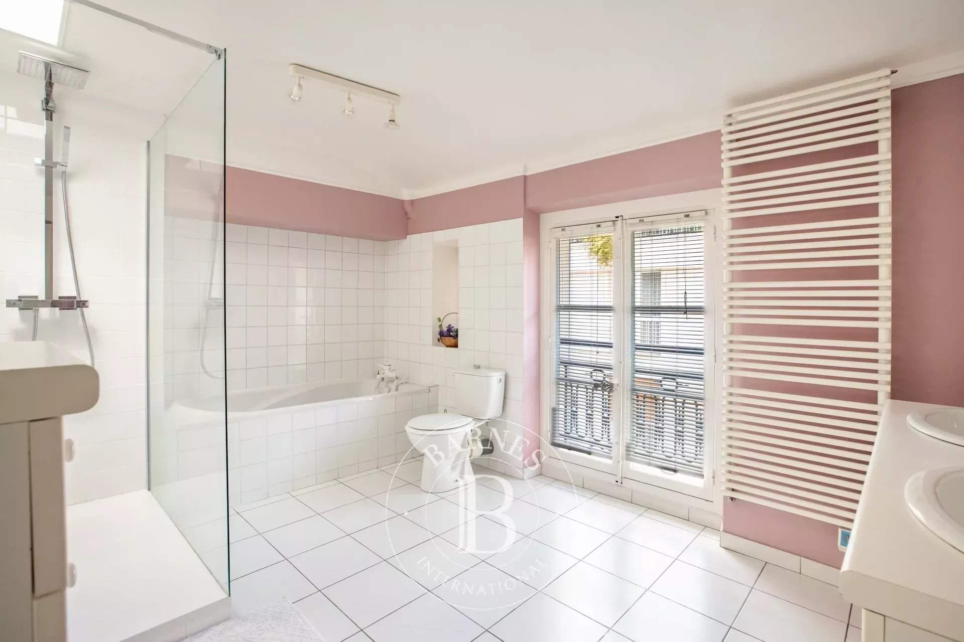 Saint-Germain-en-Laye  - Casa 10 Cuartos 6 Habitaciones - picture 13