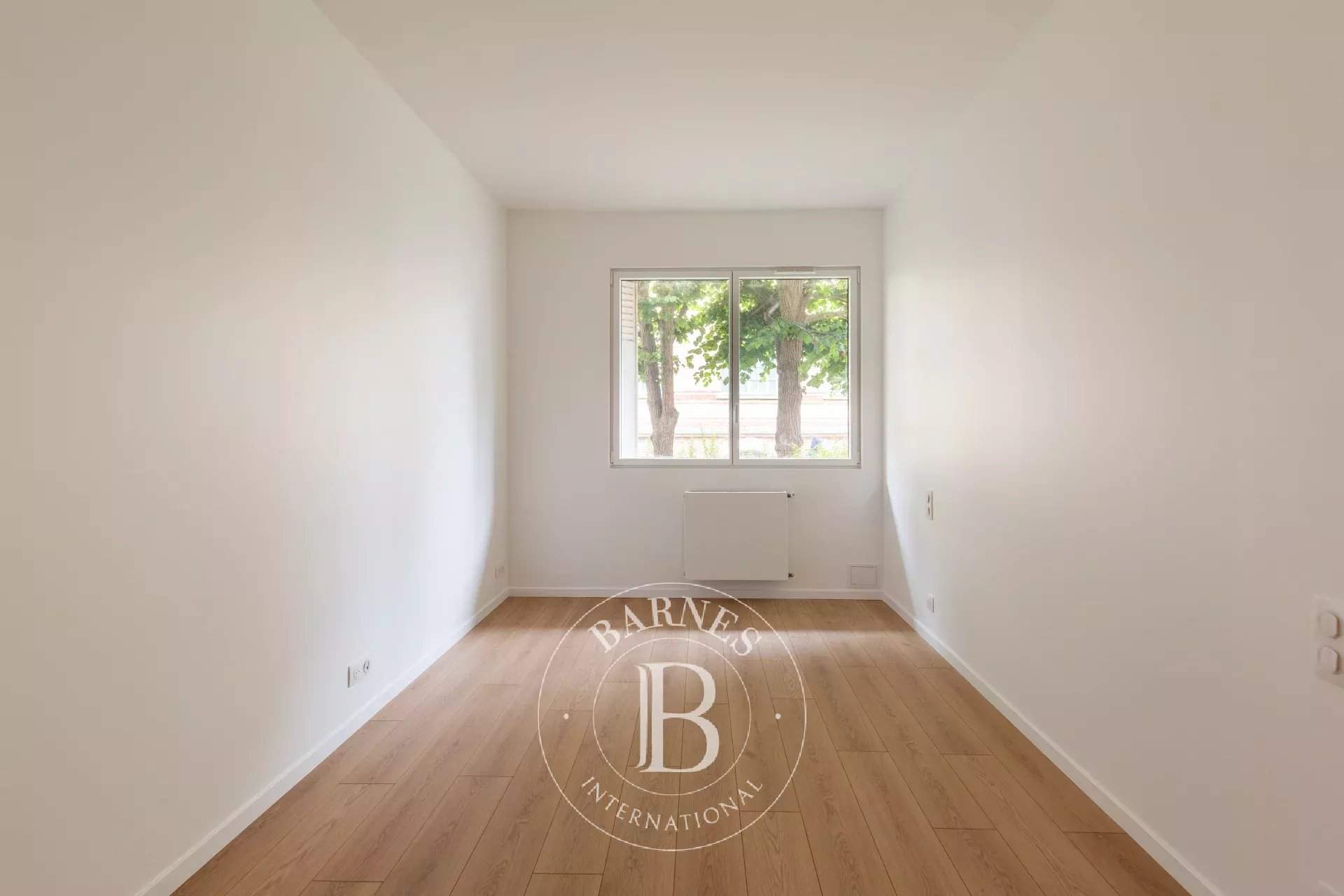 Saint-Germain-en-Laye  - Appartement 3 Pi&egrave;ces 2 Chambres - picture 8