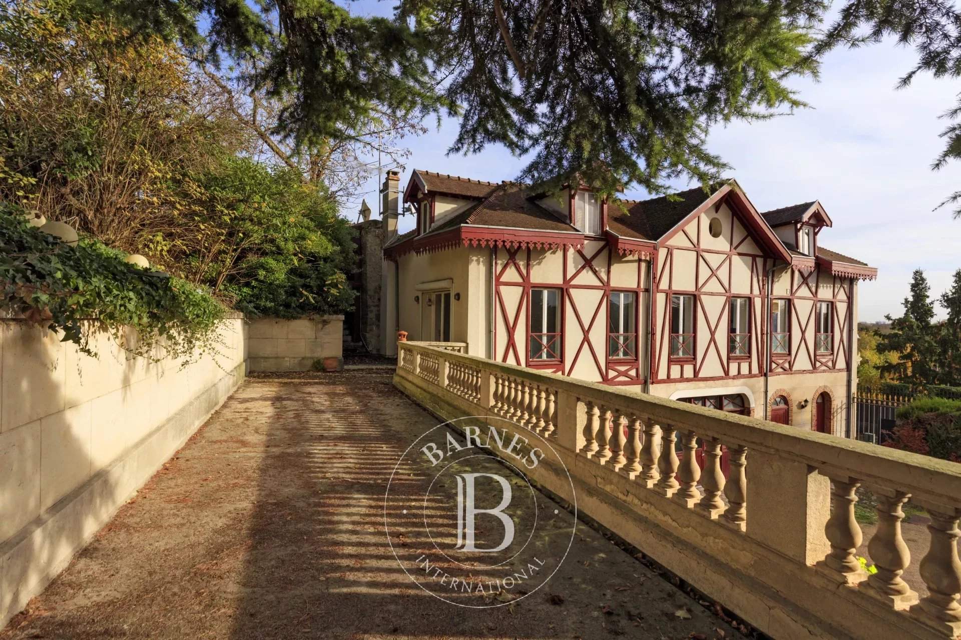 Le Mesnil-le-Roi  - House 3 Bedrooms - picture 3