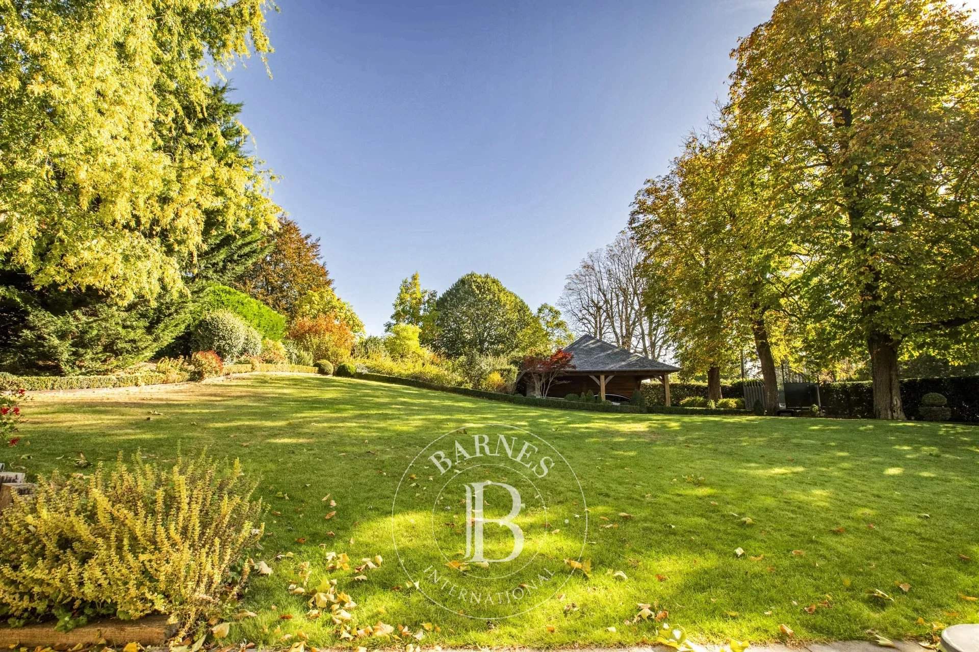 Le Vésinet  - Maison 8 Pi&egrave;ces 5 Chambres - picture 6