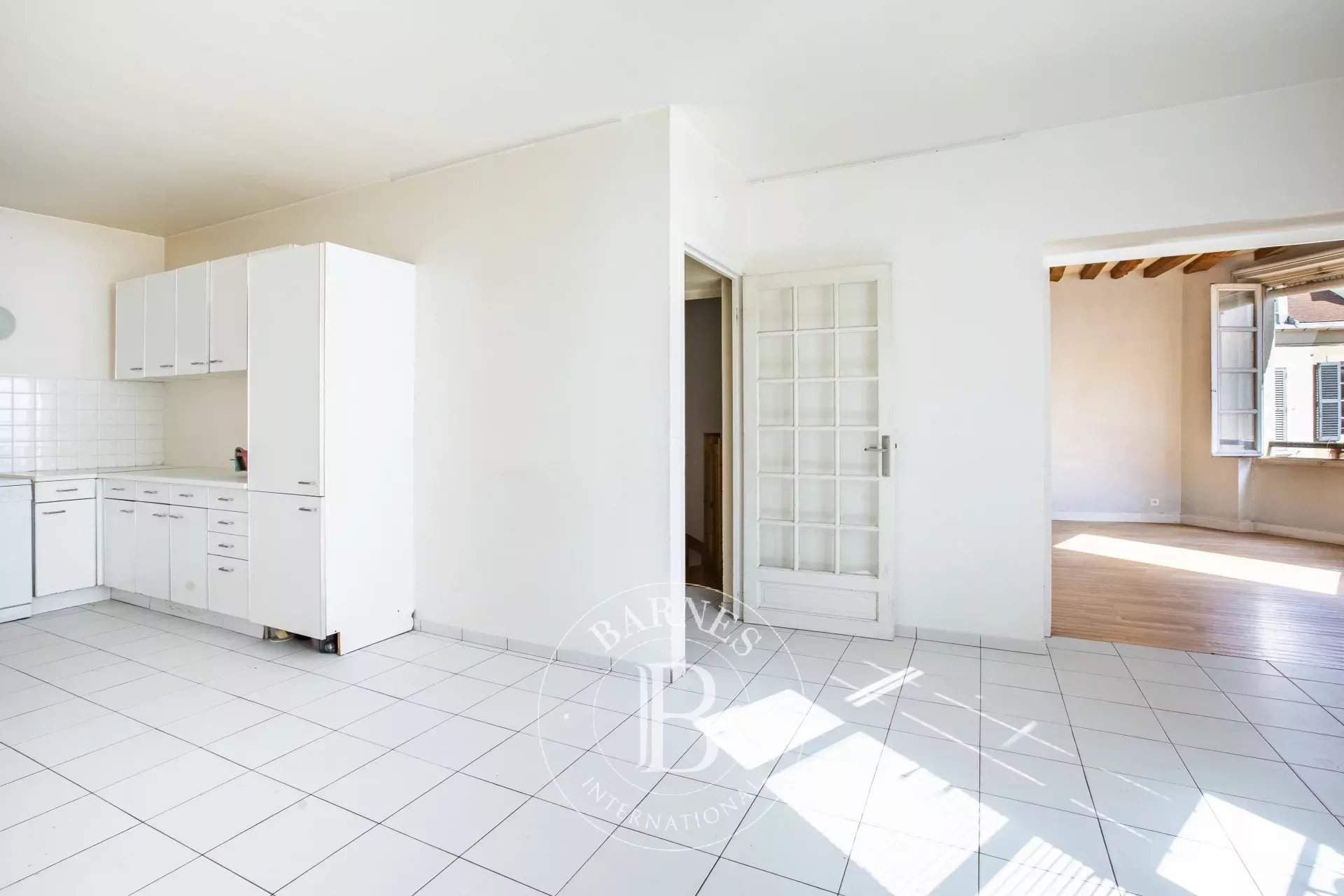 Saint-Germain-en-Laye  - Appartement 6 Pièces 4 Chambres - picture 10