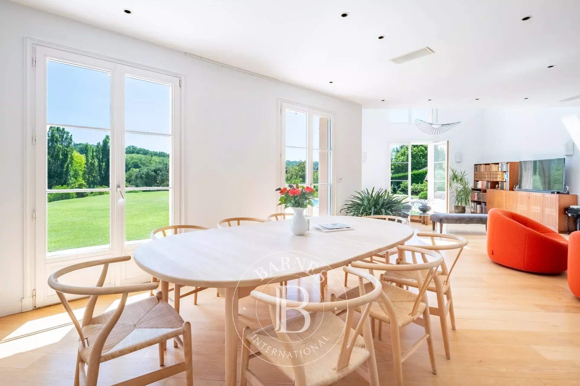 Saint-Germain-en-Laye  - House 5 Bedrooms - picture 4