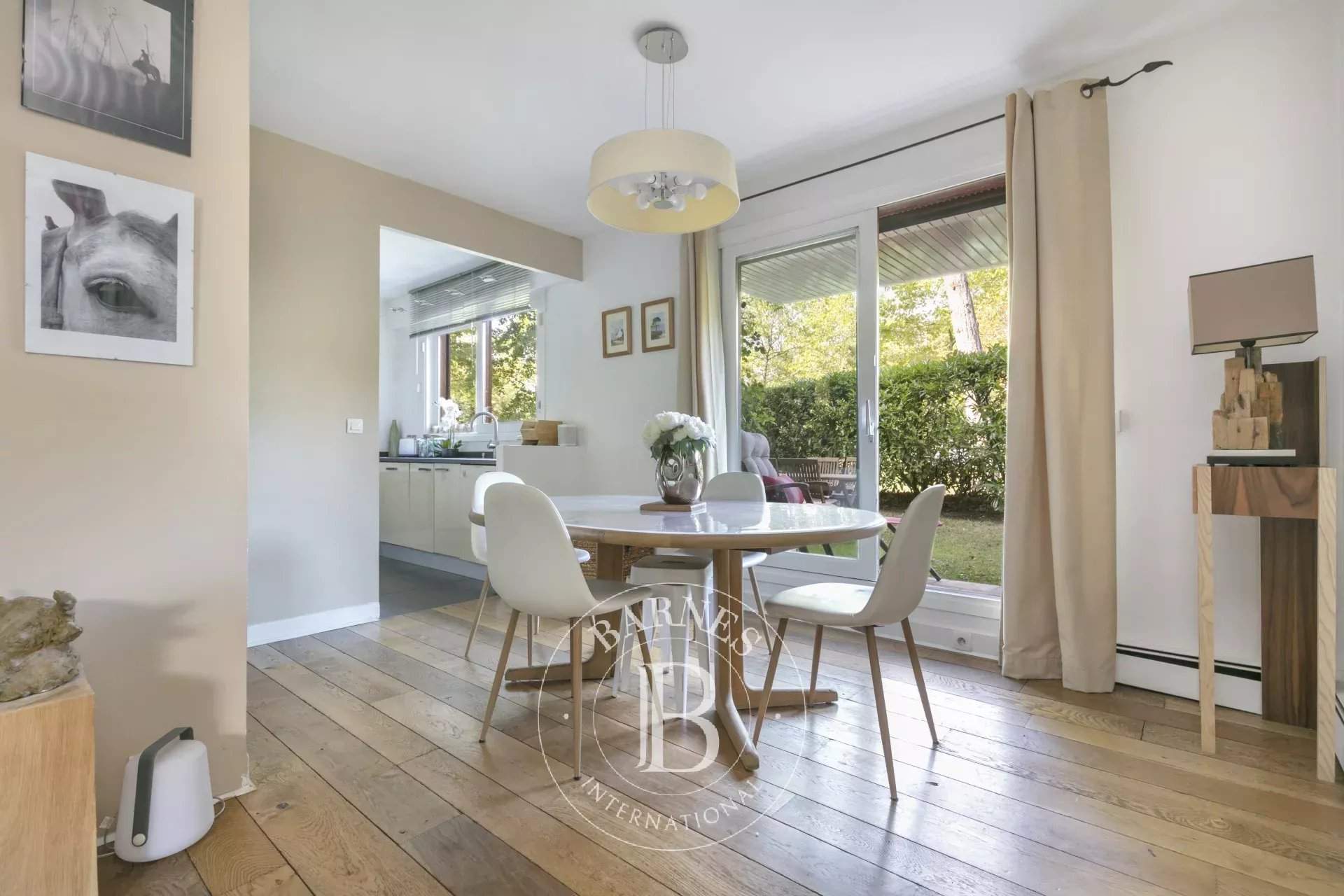 Maisons-Laffitte  - Appartement 5 Pièces 3 Chambres - picture 4