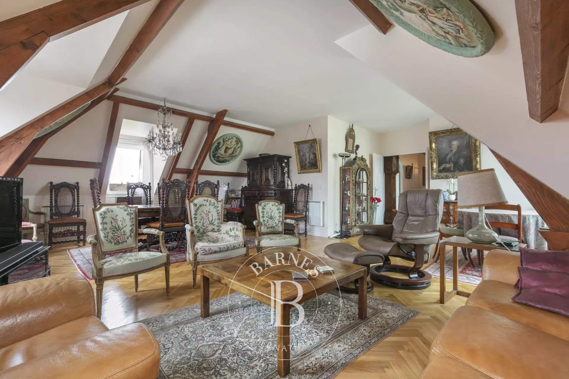 Saint-Germain-en-Laye  - Appartement 5 Pièces 3 Chambres - picture 5