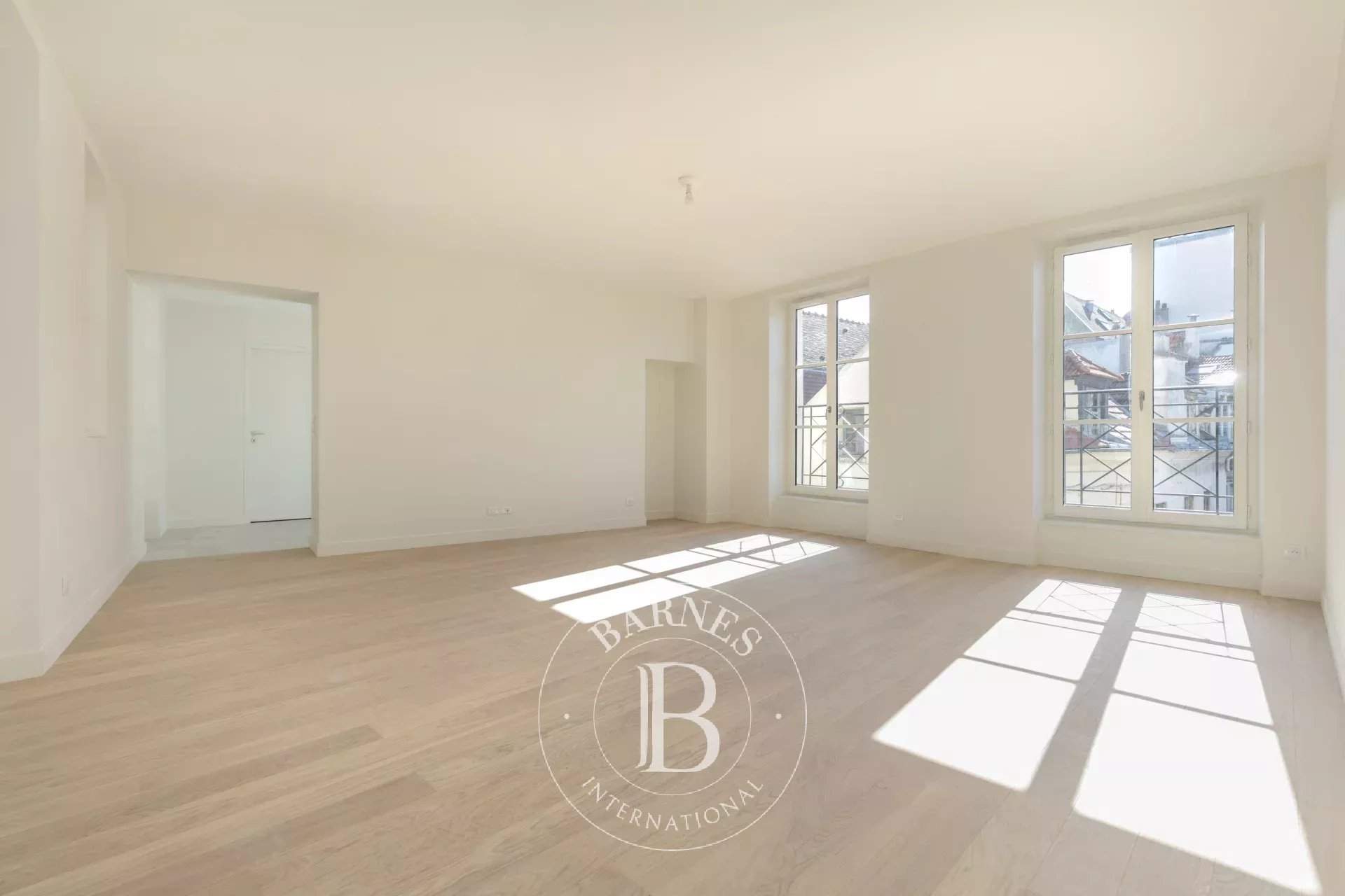 Saint-Germain-en-Laye  - Appartement 4 Pièces 3 Chambres - picture 1