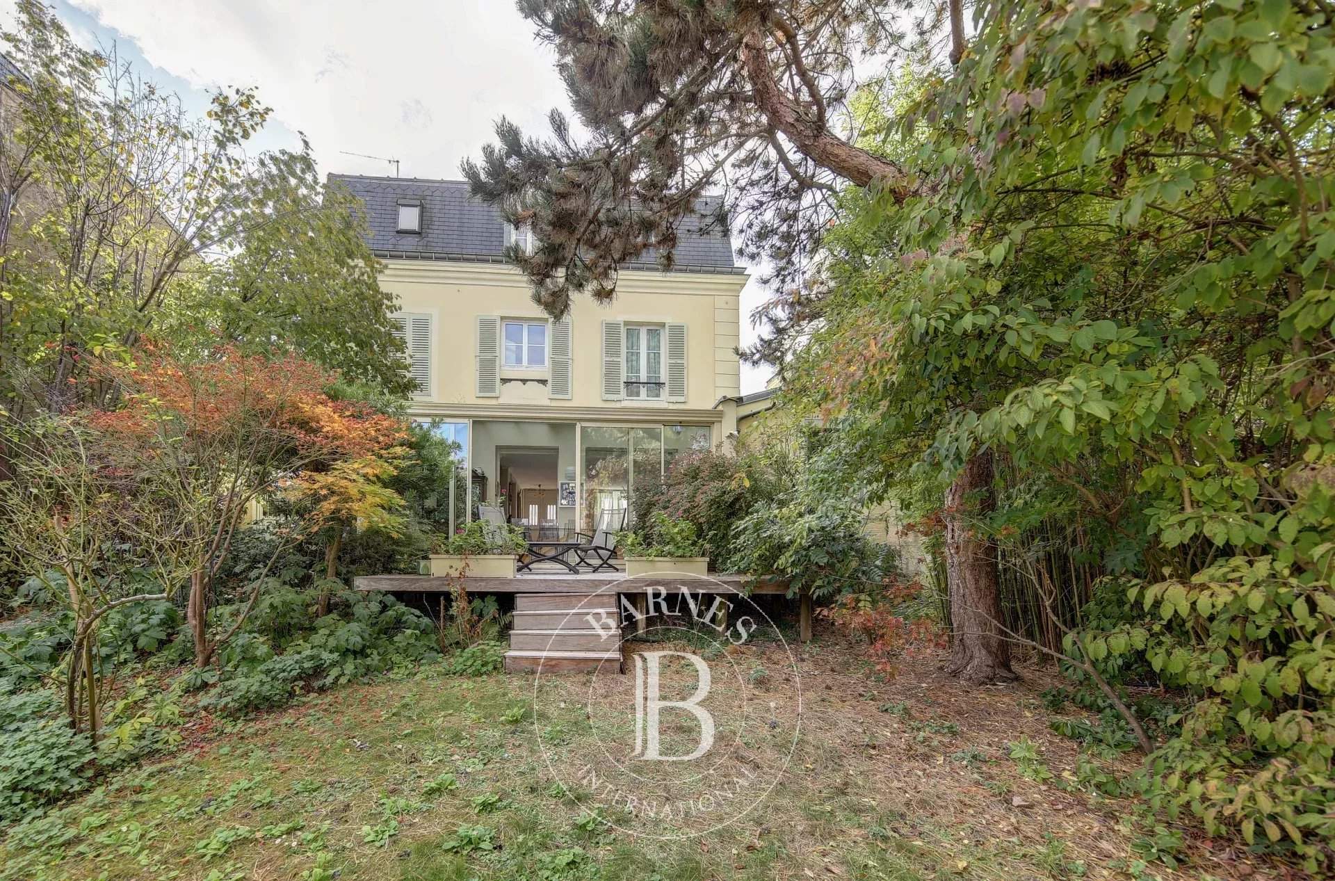 Saint-Germain-en-Laye  - House 6 Bedrooms - picture 14