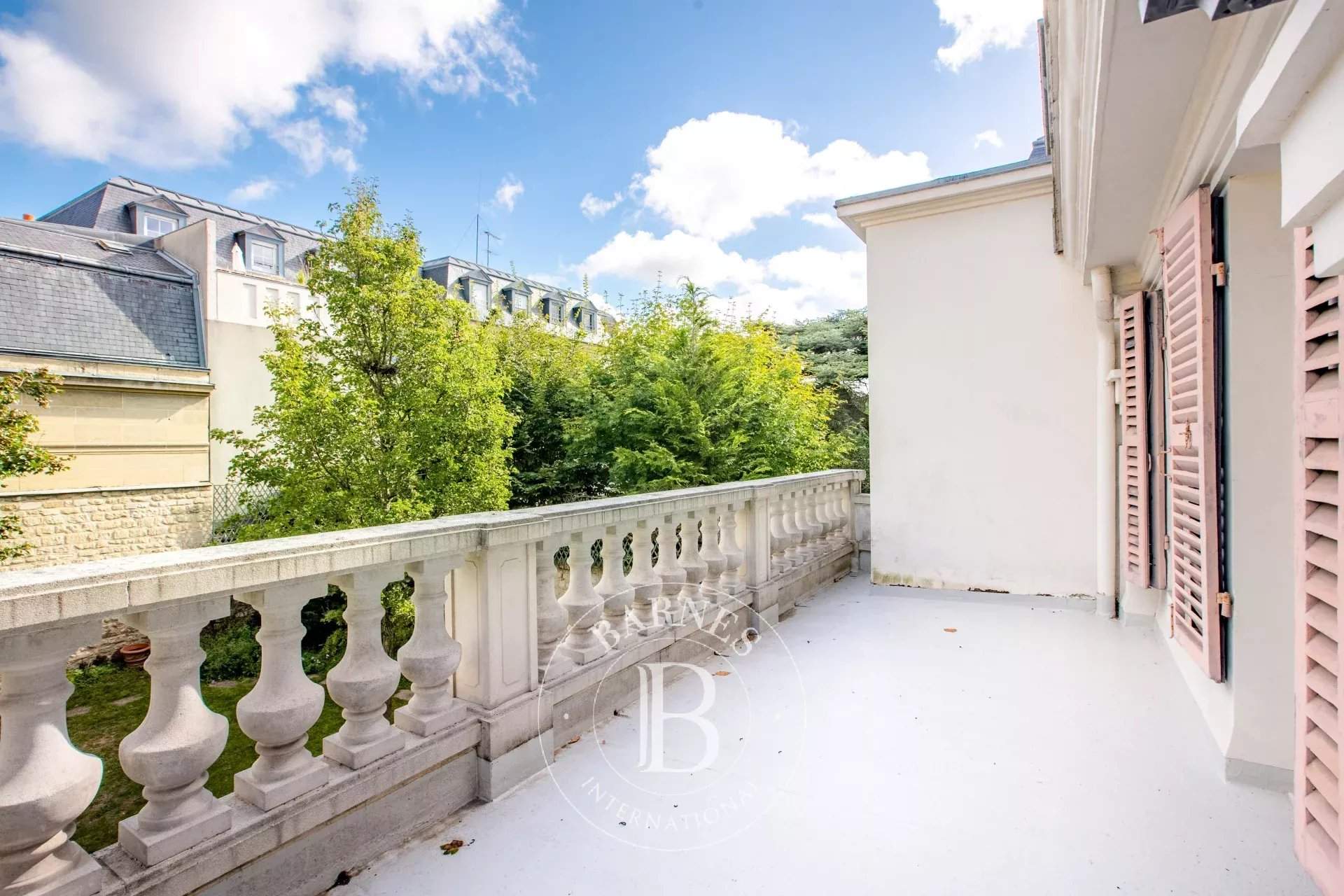 Saint-Germain-en-Laye  - Casa 10 Cuartos 6 Habitaciones - picture 19