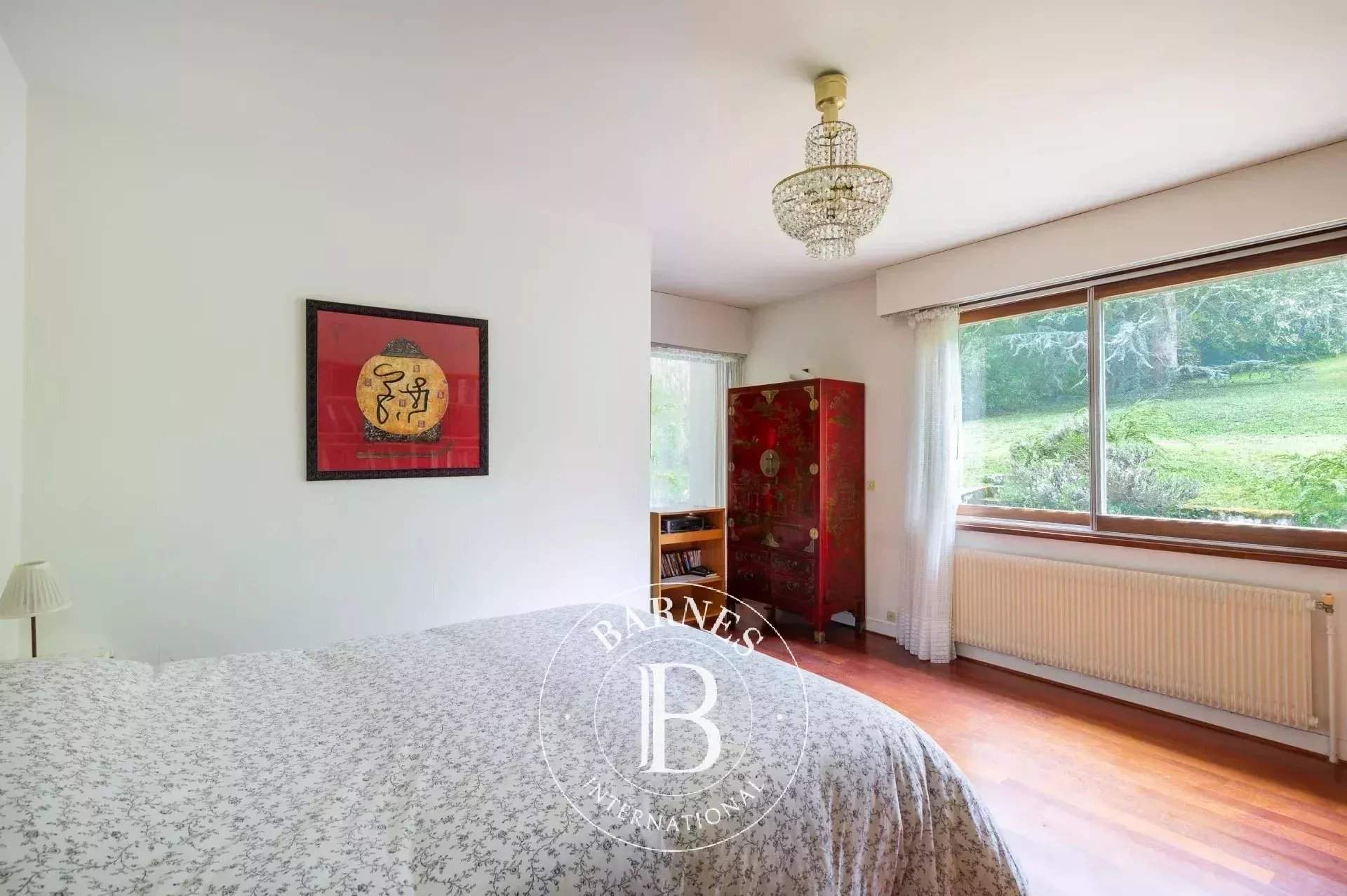 Saint-Germain-en-Laye  - House 6 Bedrooms - picture 11