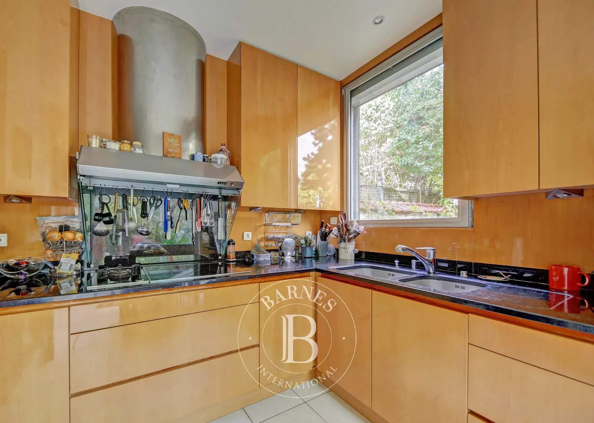 Saint-Germain-en-Laye  - House 6 Bedrooms - picture 7