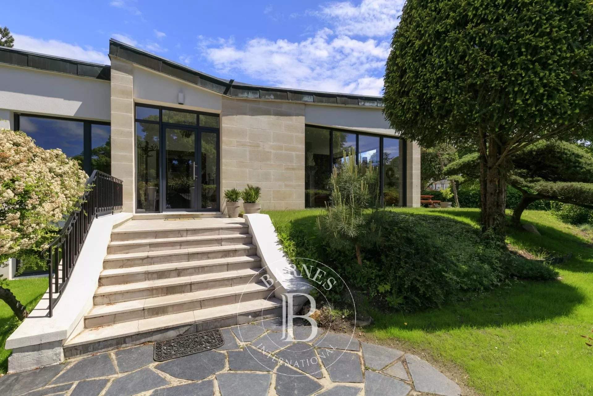 Le Vésinet  - House 5 Bedrooms - picture 9