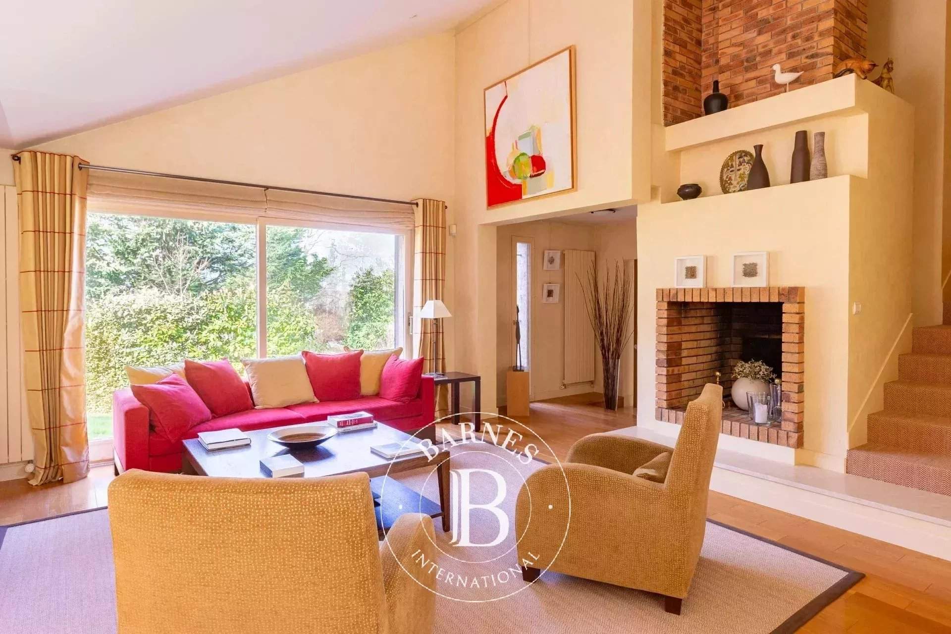 Saint-Germain-en-Laye  - Casa 14 Cuartos 6 Habitaciones - picture 9