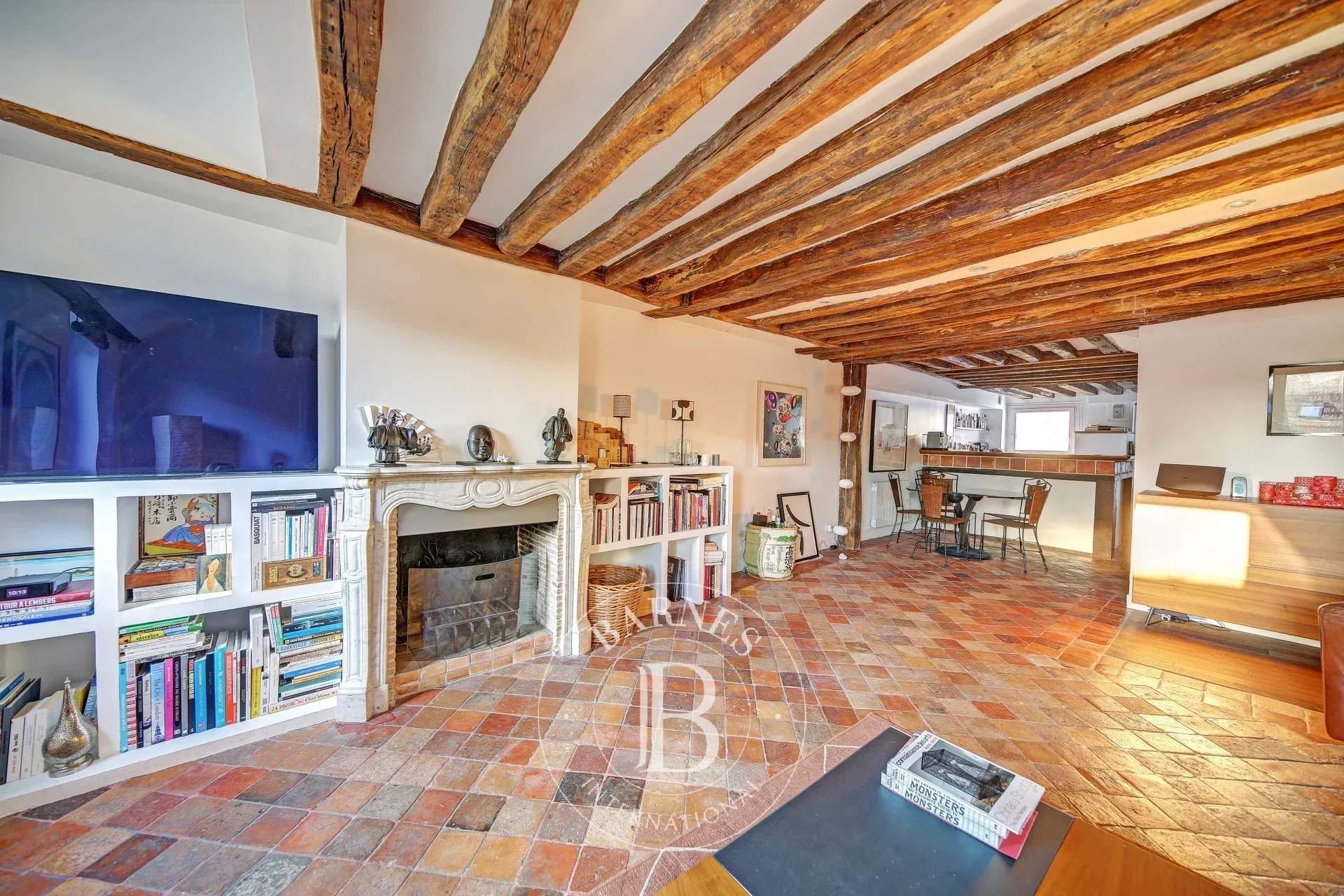 Saint-Germain-en-Laye  - Apartment 2 Bedrooms - picture 1