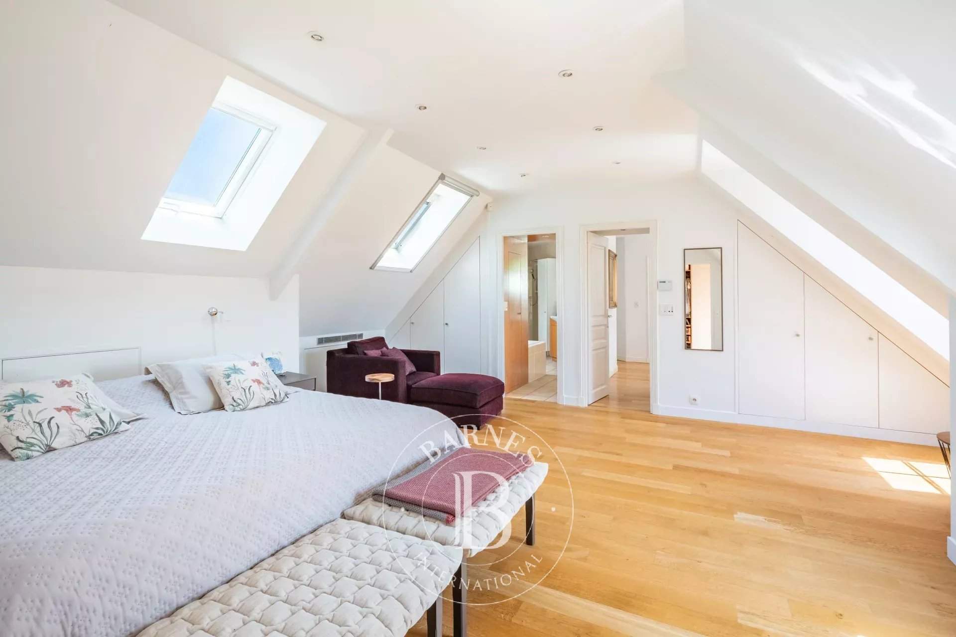 Saint-Germain-en-Laye  - House 5 Bedrooms - picture 11