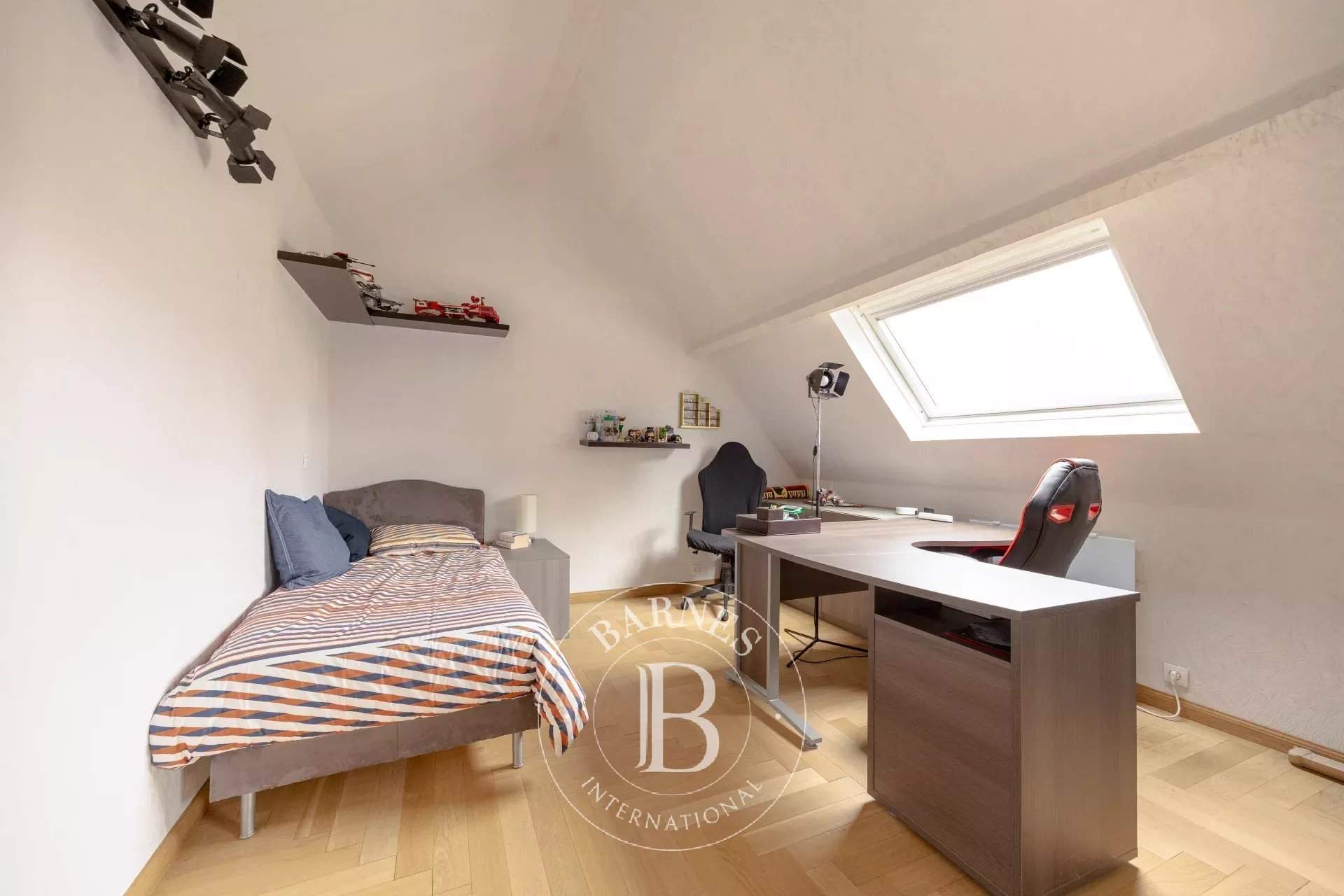 Villennes-sur-Seine  - Maison 8 Pièces 5 Chambres - picture 17