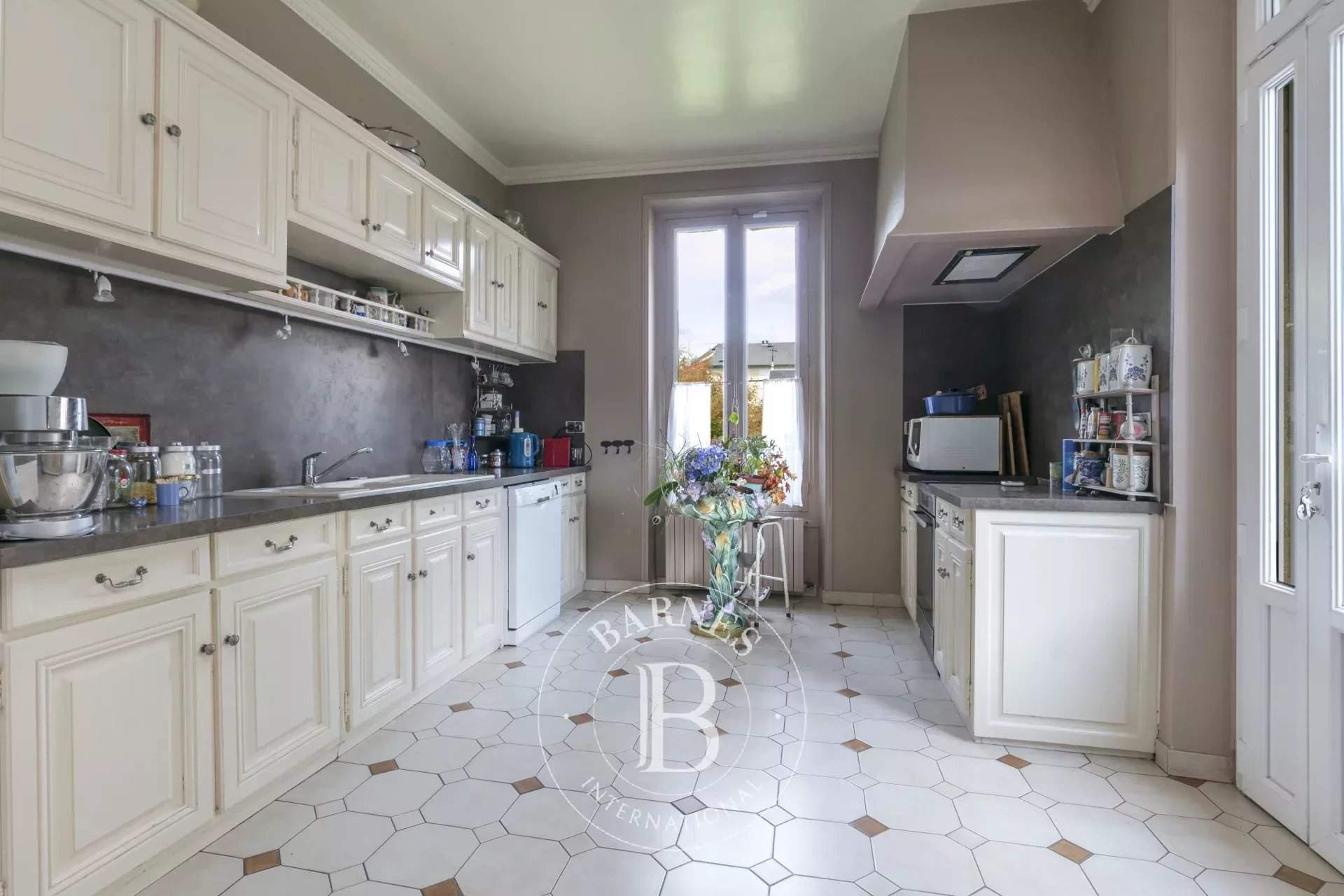 Maisons-Laffitte  - Maison 7 Pi&egrave;ces 4 Chambres - picture 6