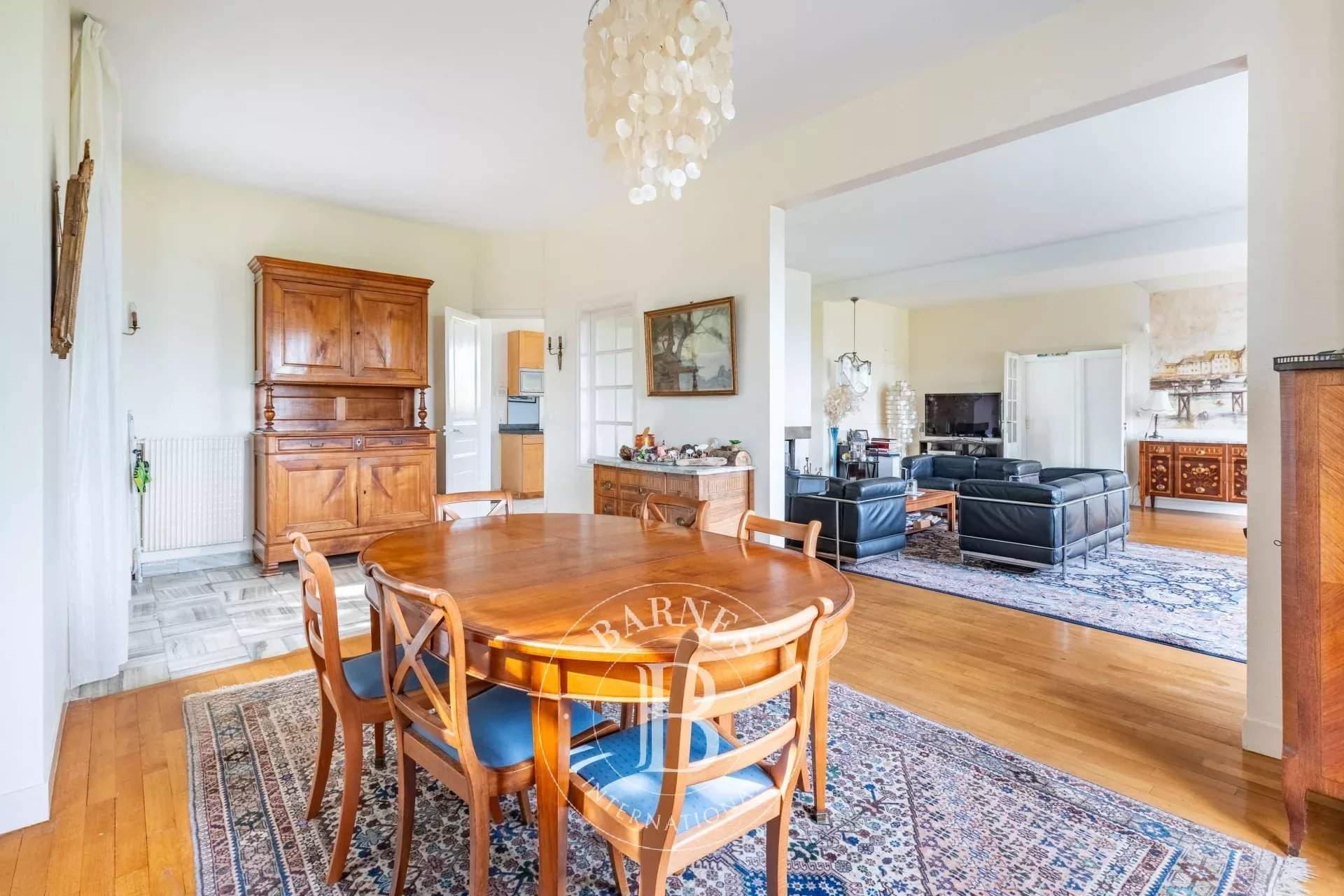 Saint-Germain-en-Laye  - Maison 8 Pi&egrave;ces 6 Chambres - picture 7