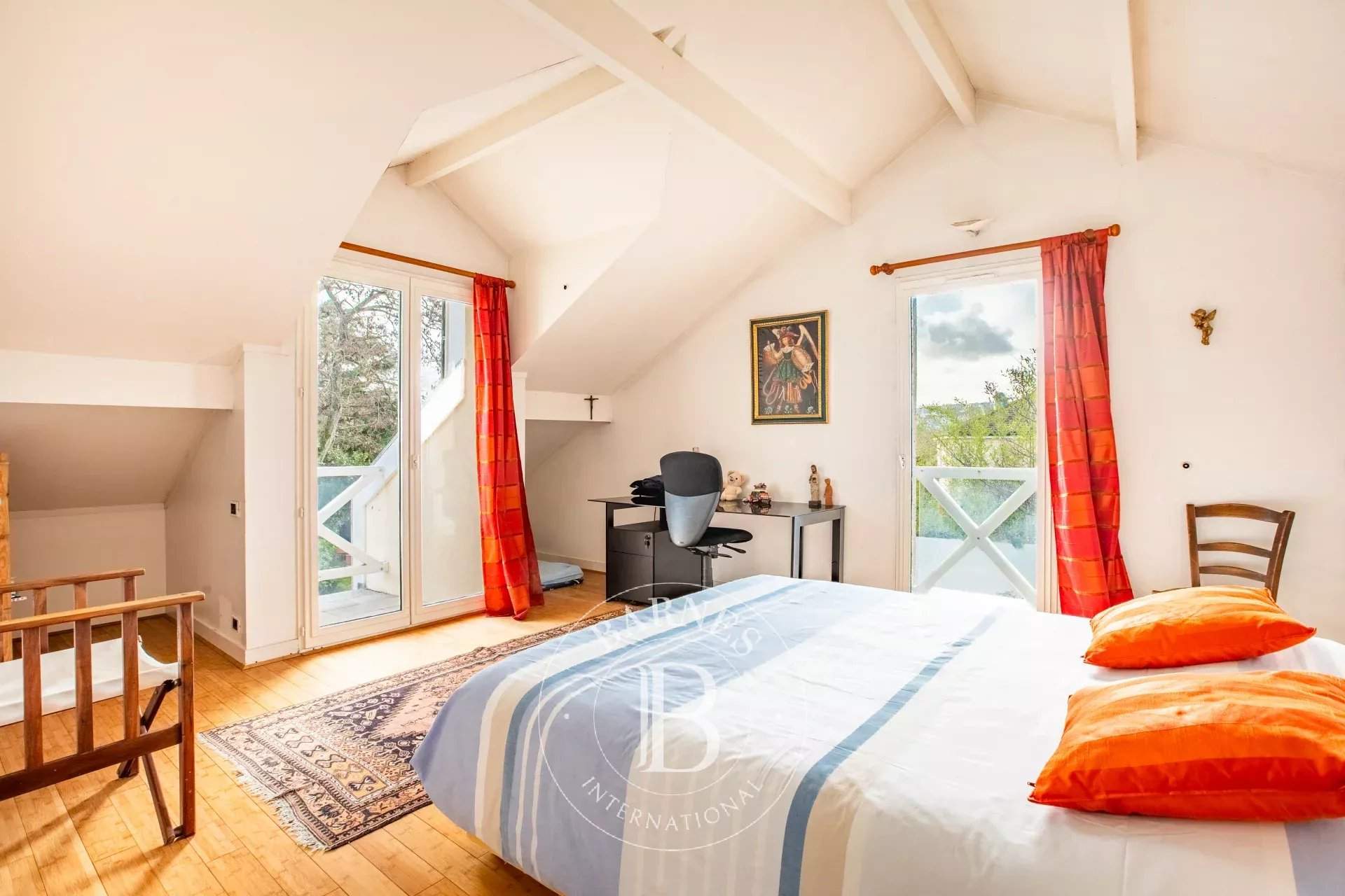 Le Vésinet  - Maison 9 Pi&egrave;ces 5 Chambres - picture 13