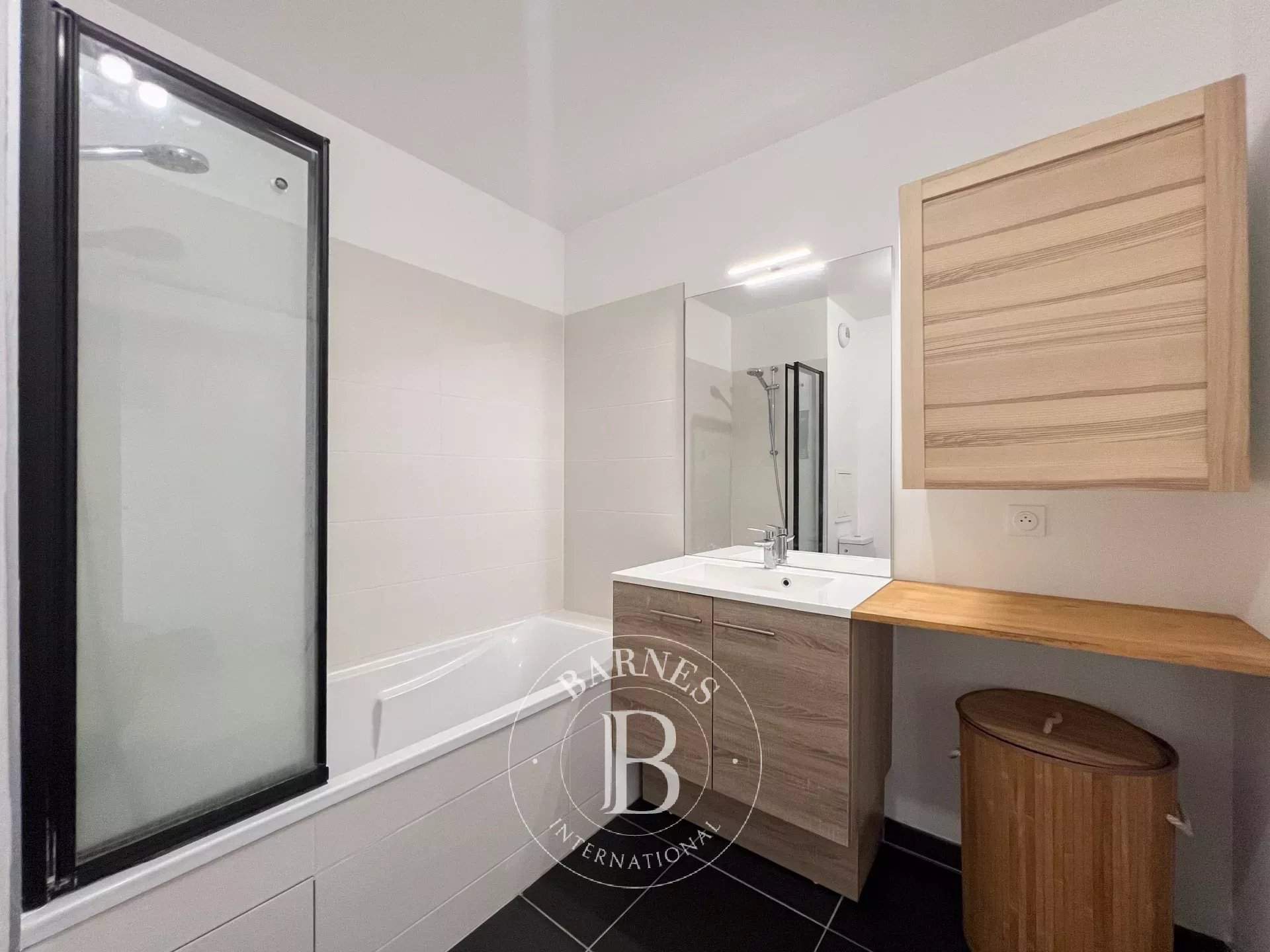 Saint-Germain-en-Laye  - Apartment 2 Bedrooms - picture 11