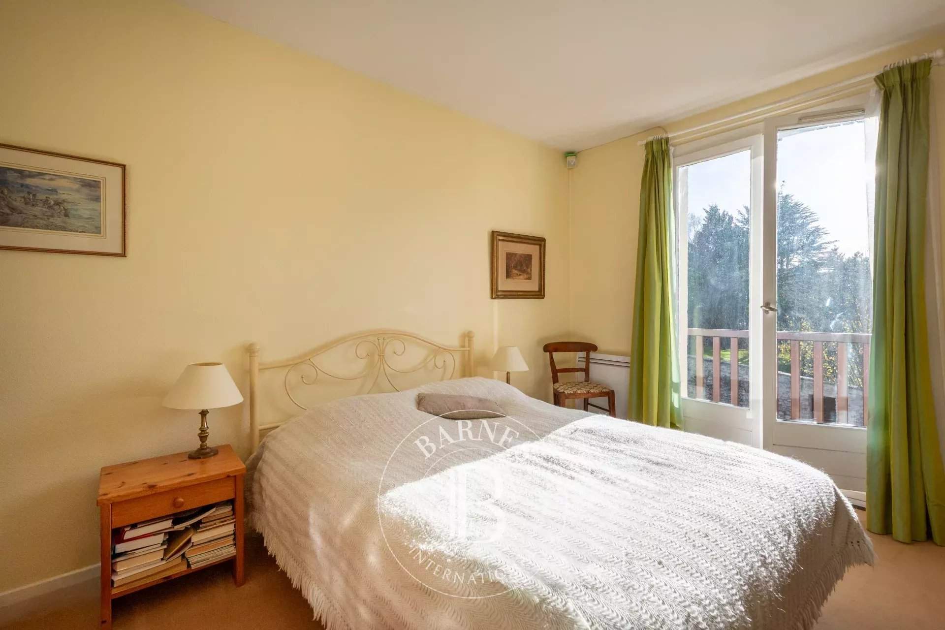 Saint-Germain-en-Laye  - House 5 Bedrooms - picture 8