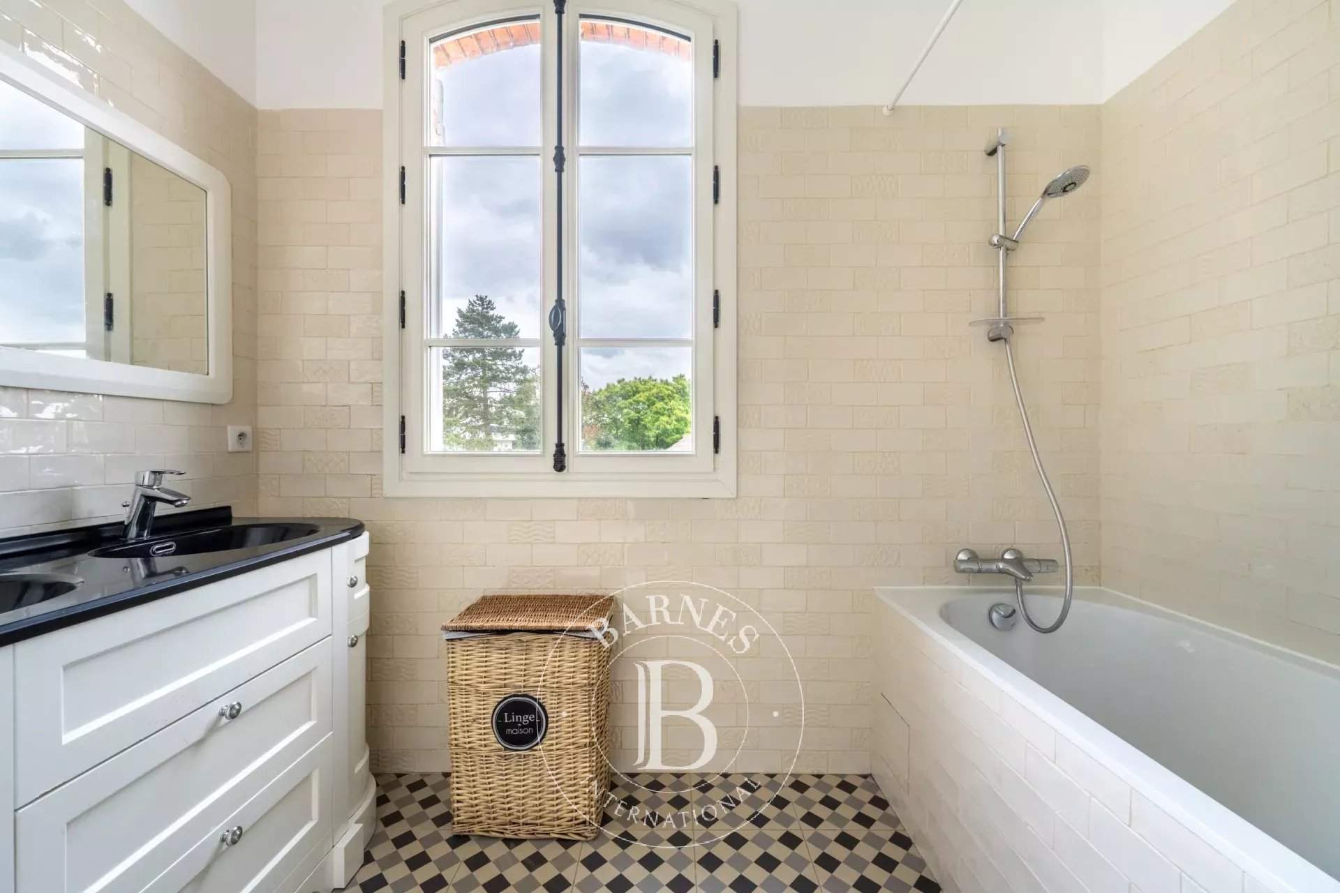 Maisons-Laffitte  - Maison 8 Pièces 6 Chambres - picture 8