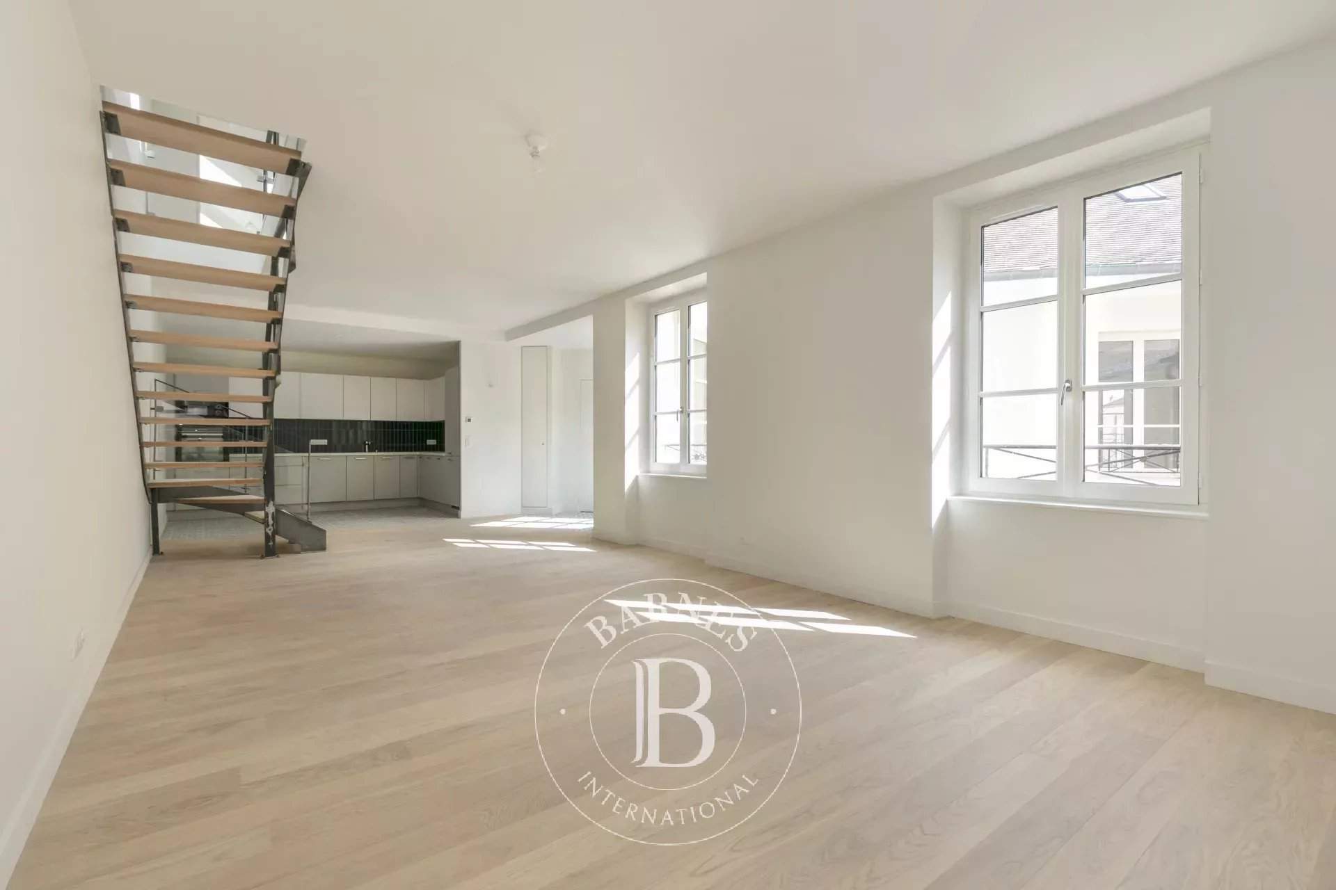 Saint-Germain-en-Laye  - Appartement 6 Pièces 3 Chambres - picture 1