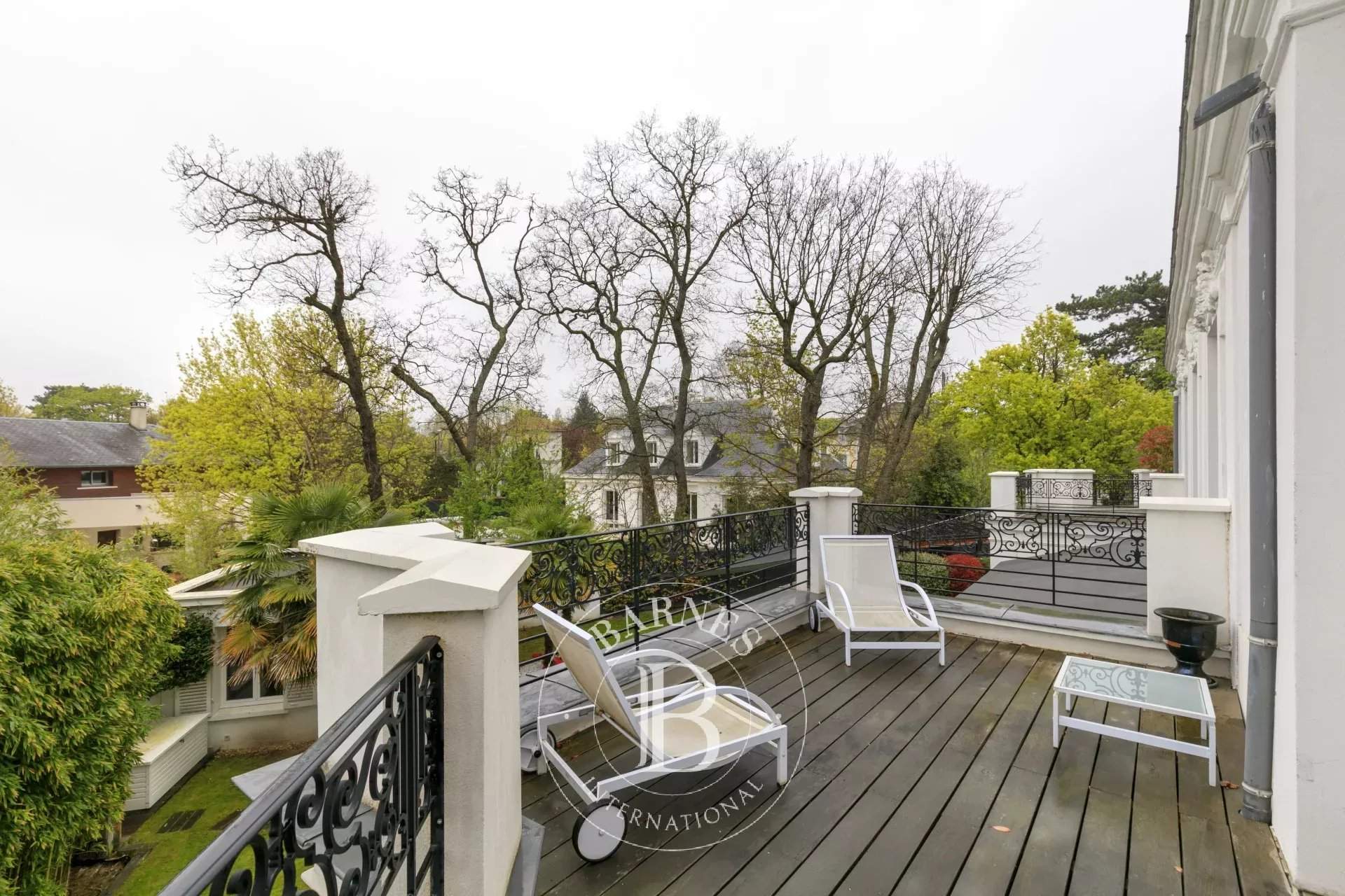 Le Vésinet  - Propriété 8 Pi&egrave;ces 5 Chambres - picture 12