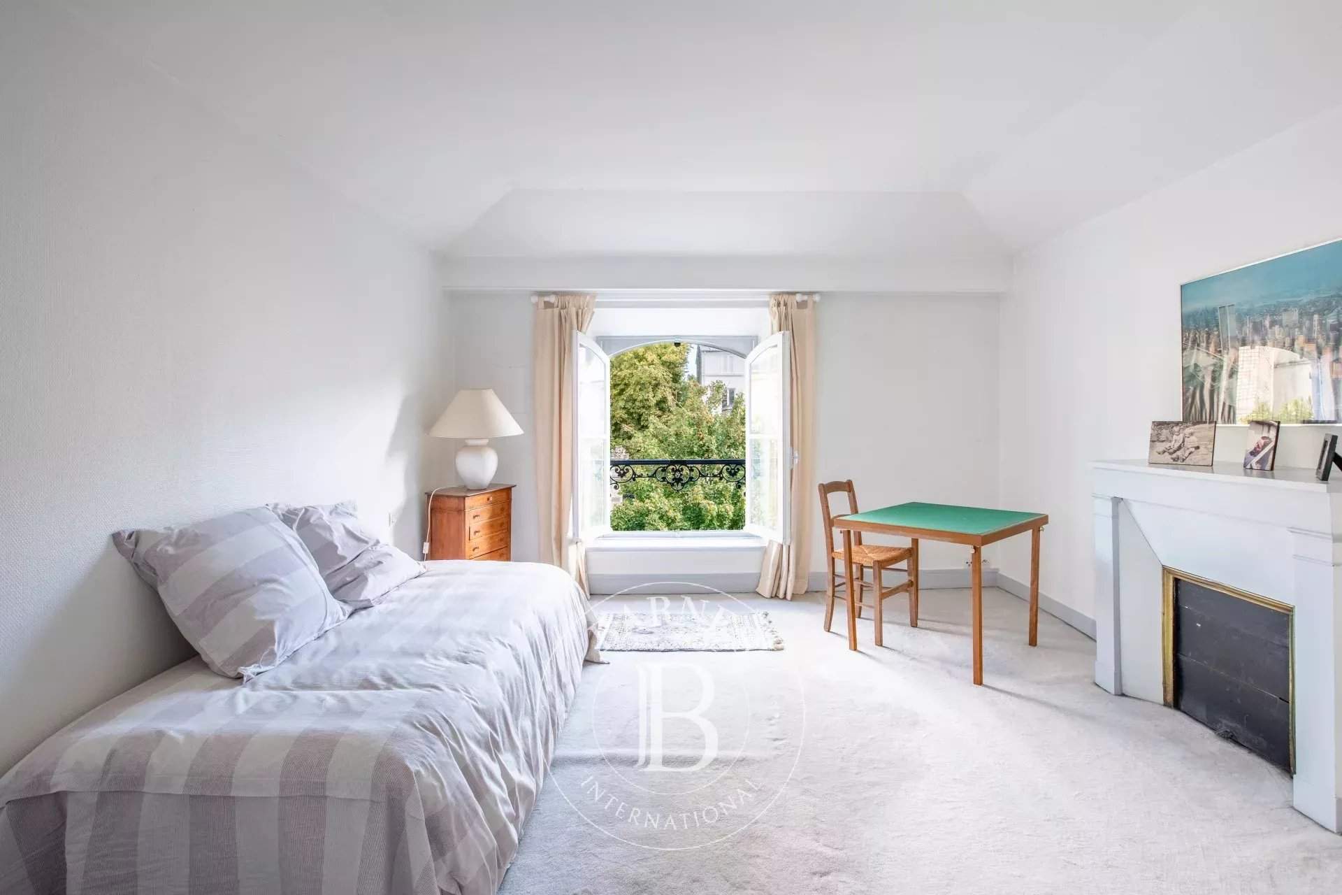 Saint-Germain-en-Laye  - Casa 10 Cuartos 6 Habitaciones - picture 12