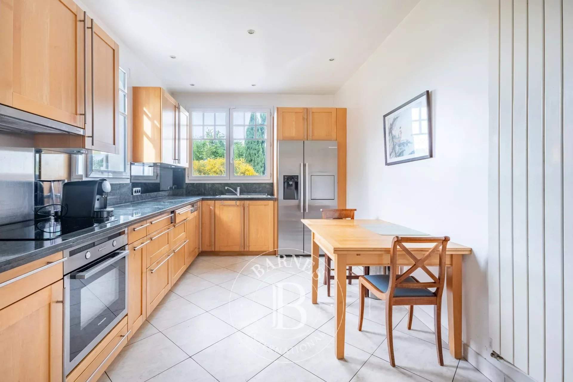 Saint-Germain-en-Laye  - Maison 8 Pi&egrave;ces 6 Chambres - picture 12