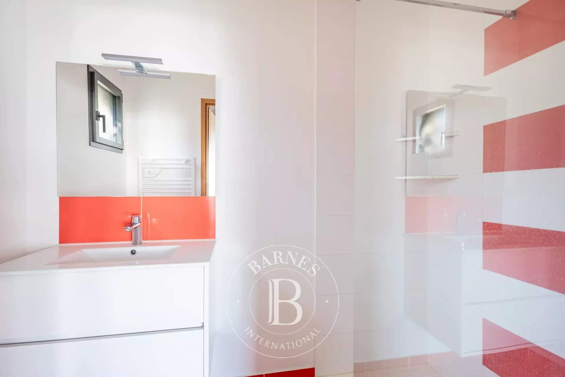 Saint-Germain-en-Laye  - House 4 Bedrooms - picture 13