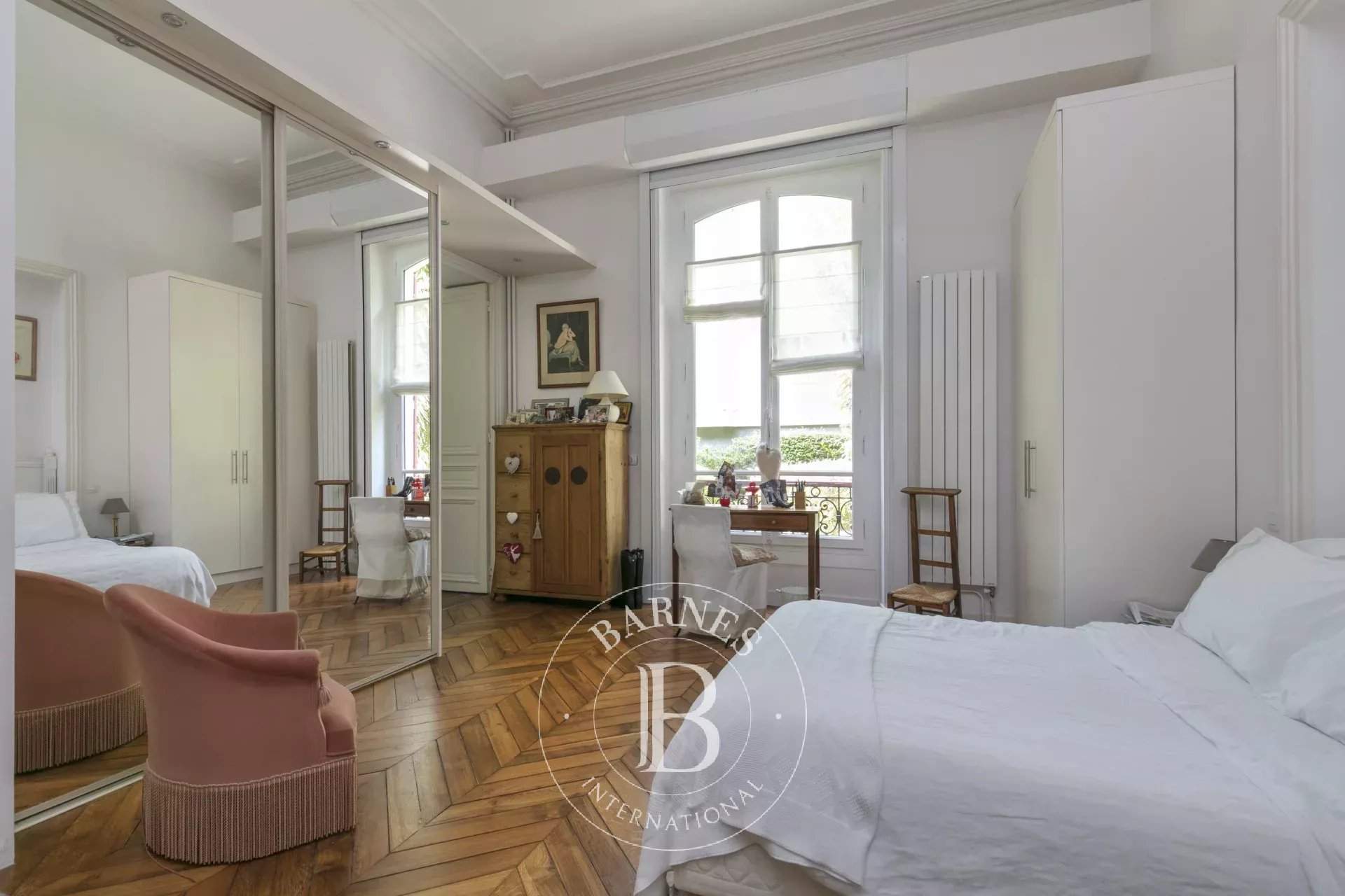 Saint-Germain-en-Laye  - Appartement 6 Pièces 2 Chambres - picture 6