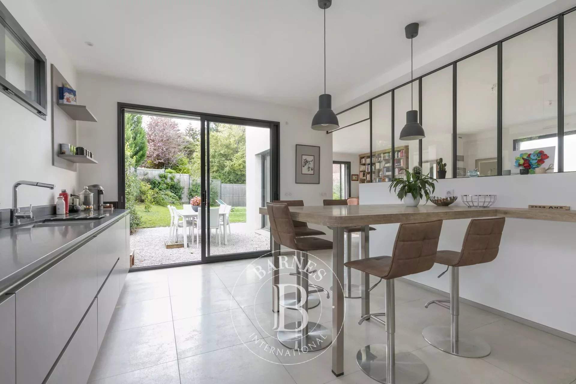 Saint-Germain-en-Laye  - House 5 Bedrooms - picture 6